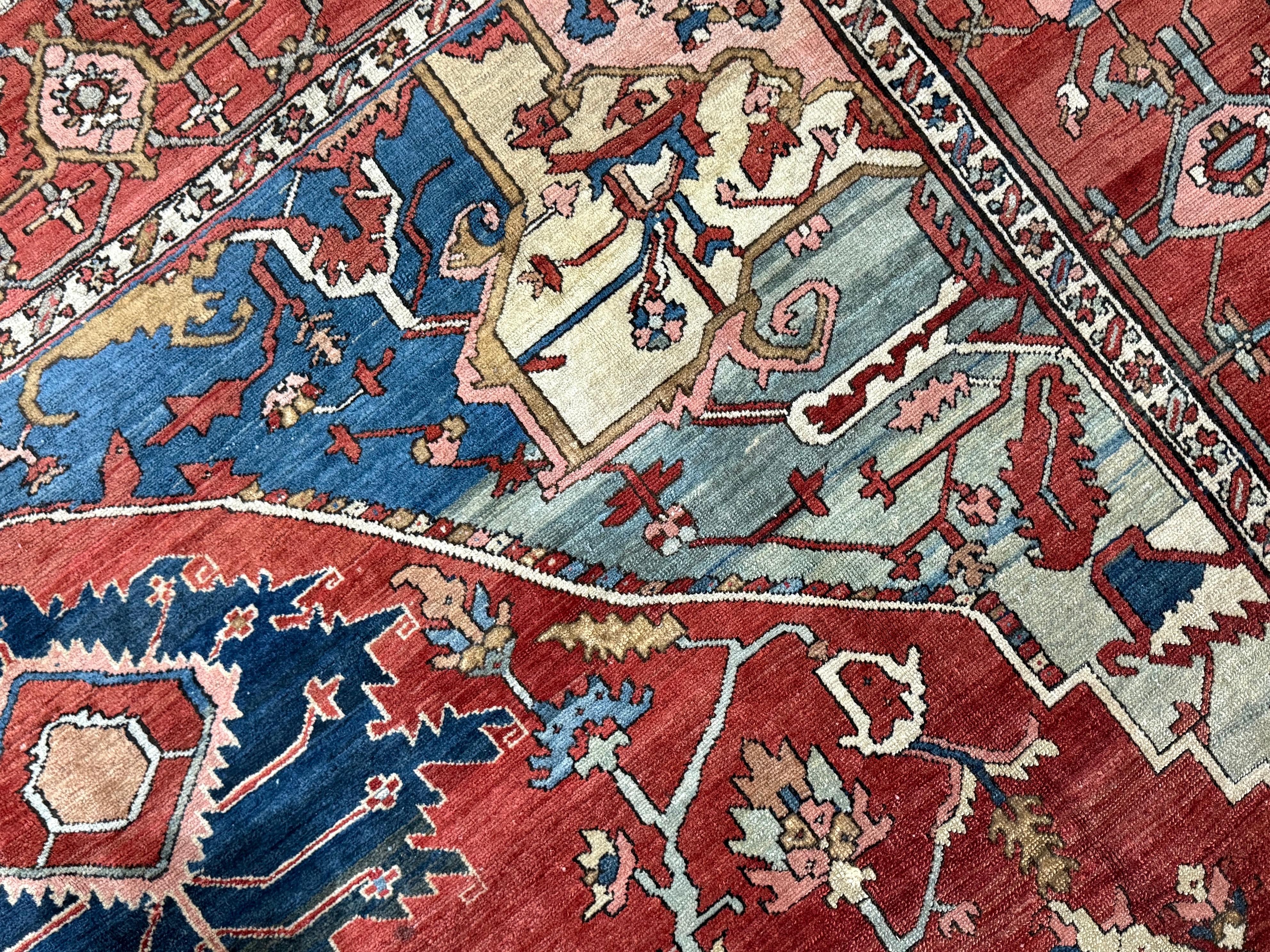 Tapis persan antique Serapi 9'11