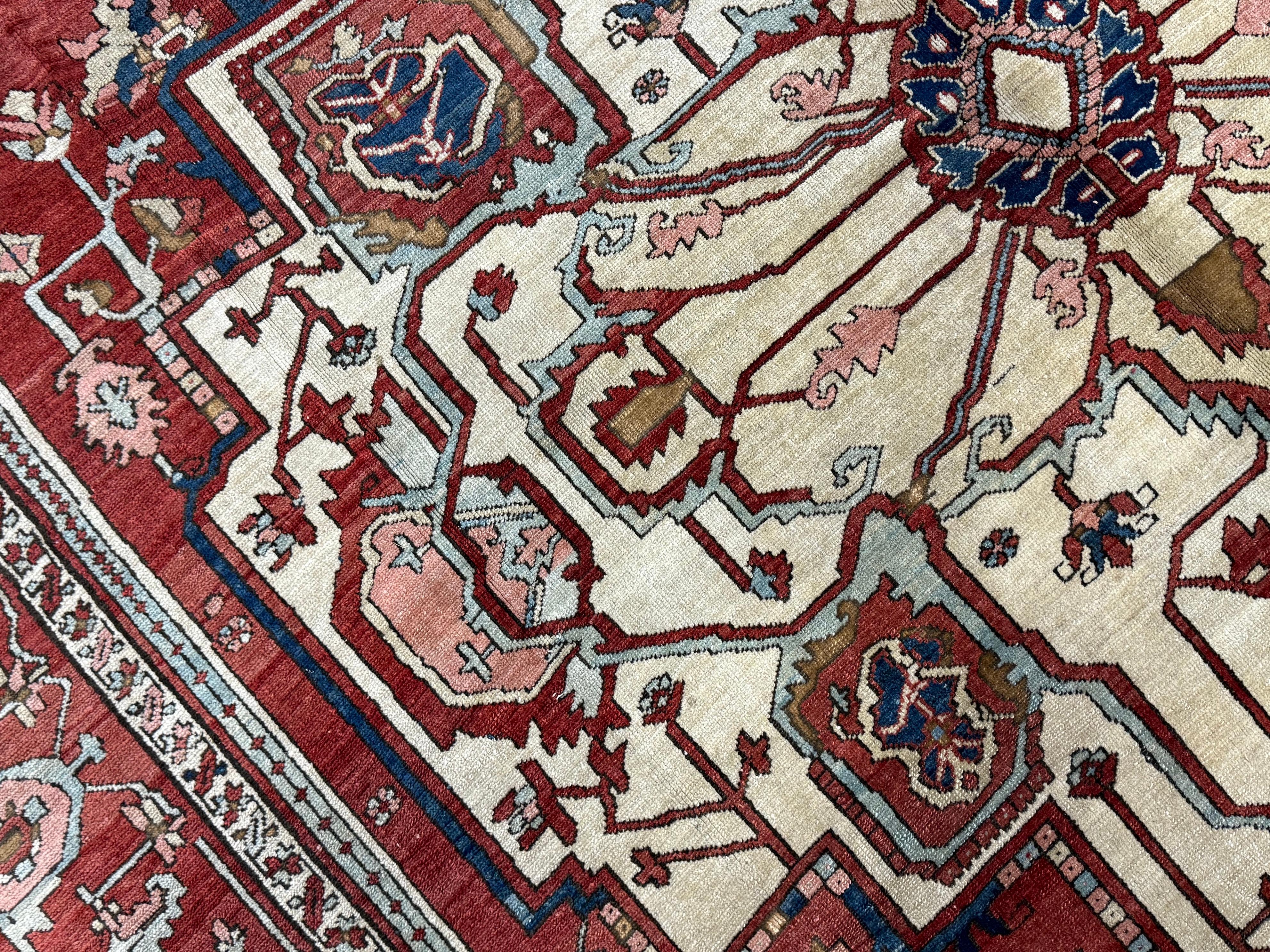 Tapis persan antique Serapi 9'11