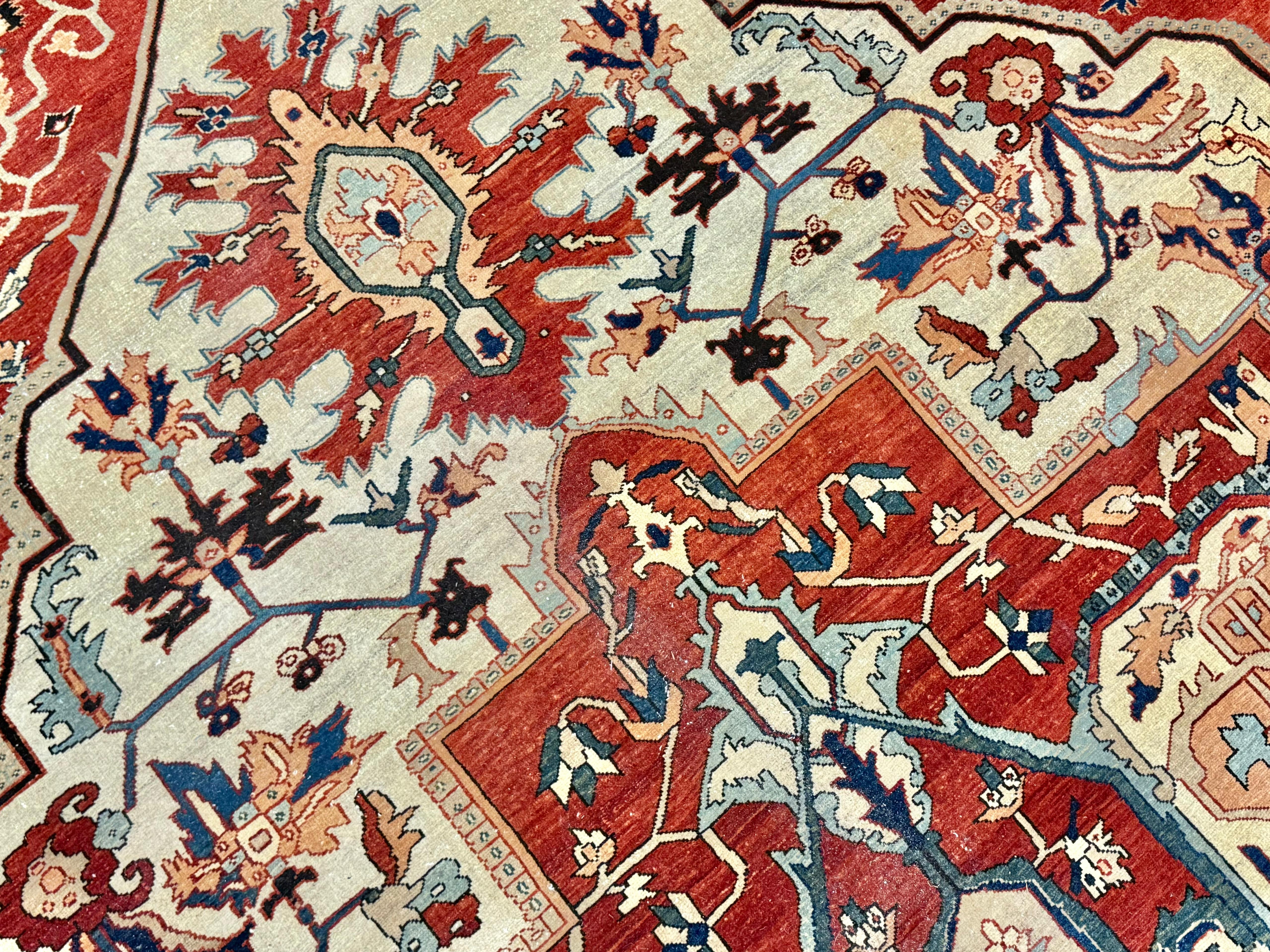 Antique Persian Serapi Rug 9'4