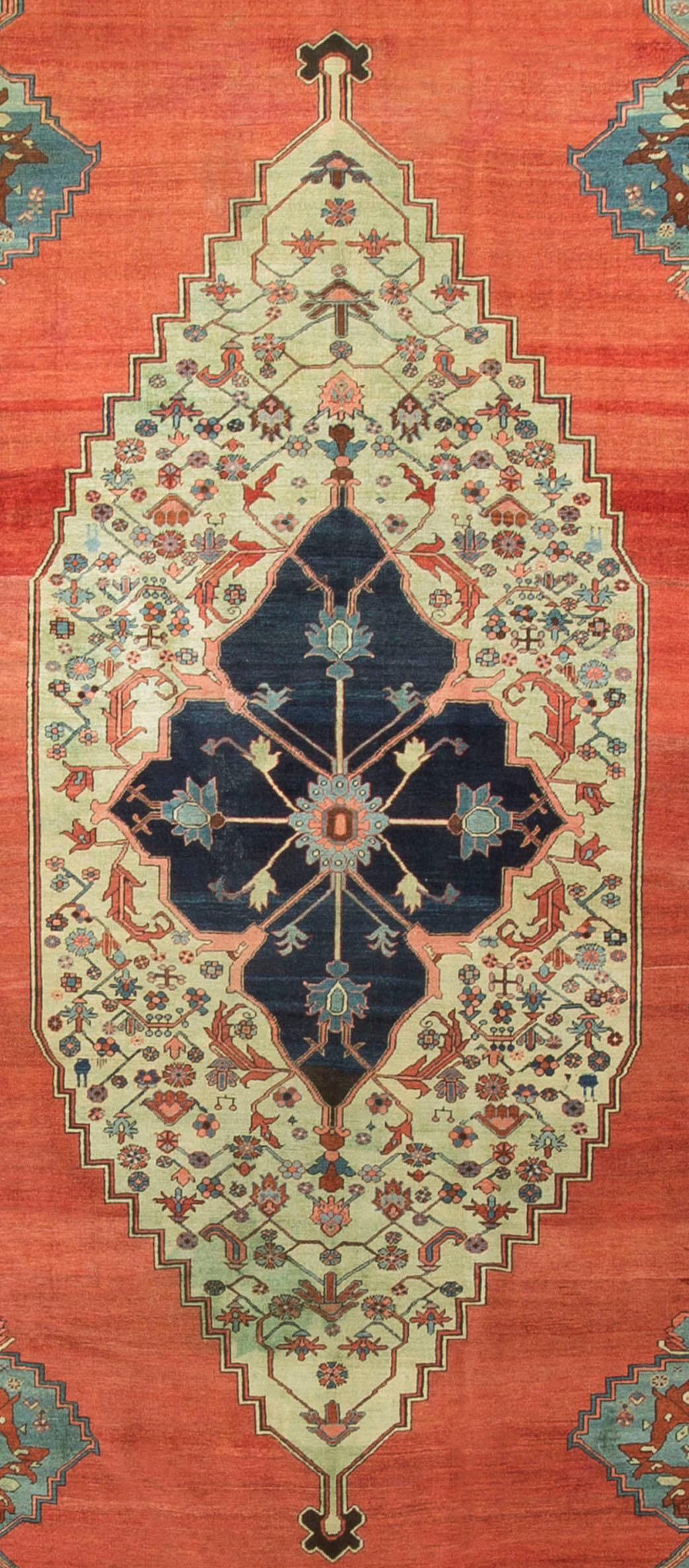 19th Century Antique Persian Serapi Rug Carpet, circa 1890 7'7 x 17'8 For Sale