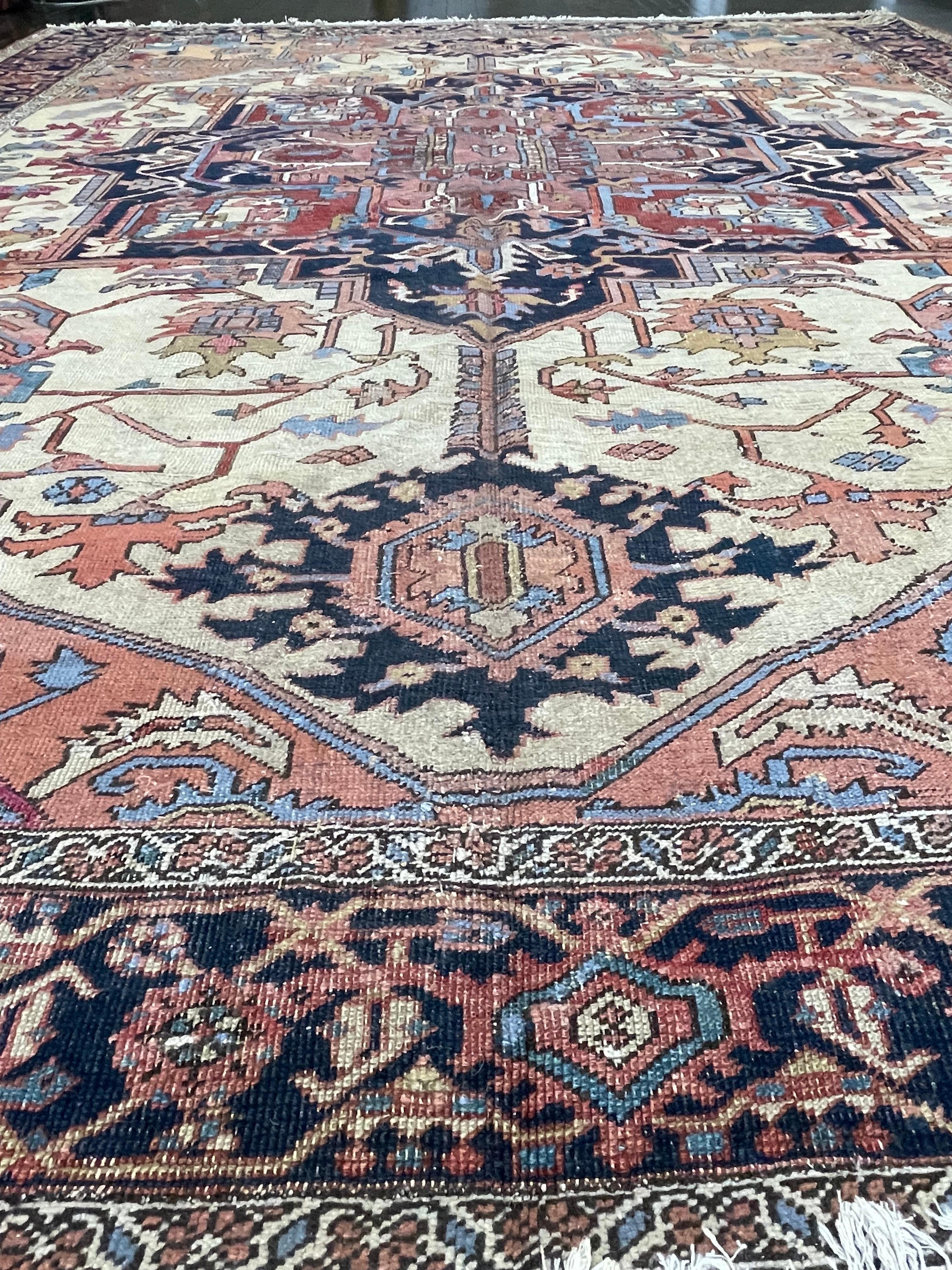Early 20th Century Antique Persian Serapi Rug circa 1900 For Sale