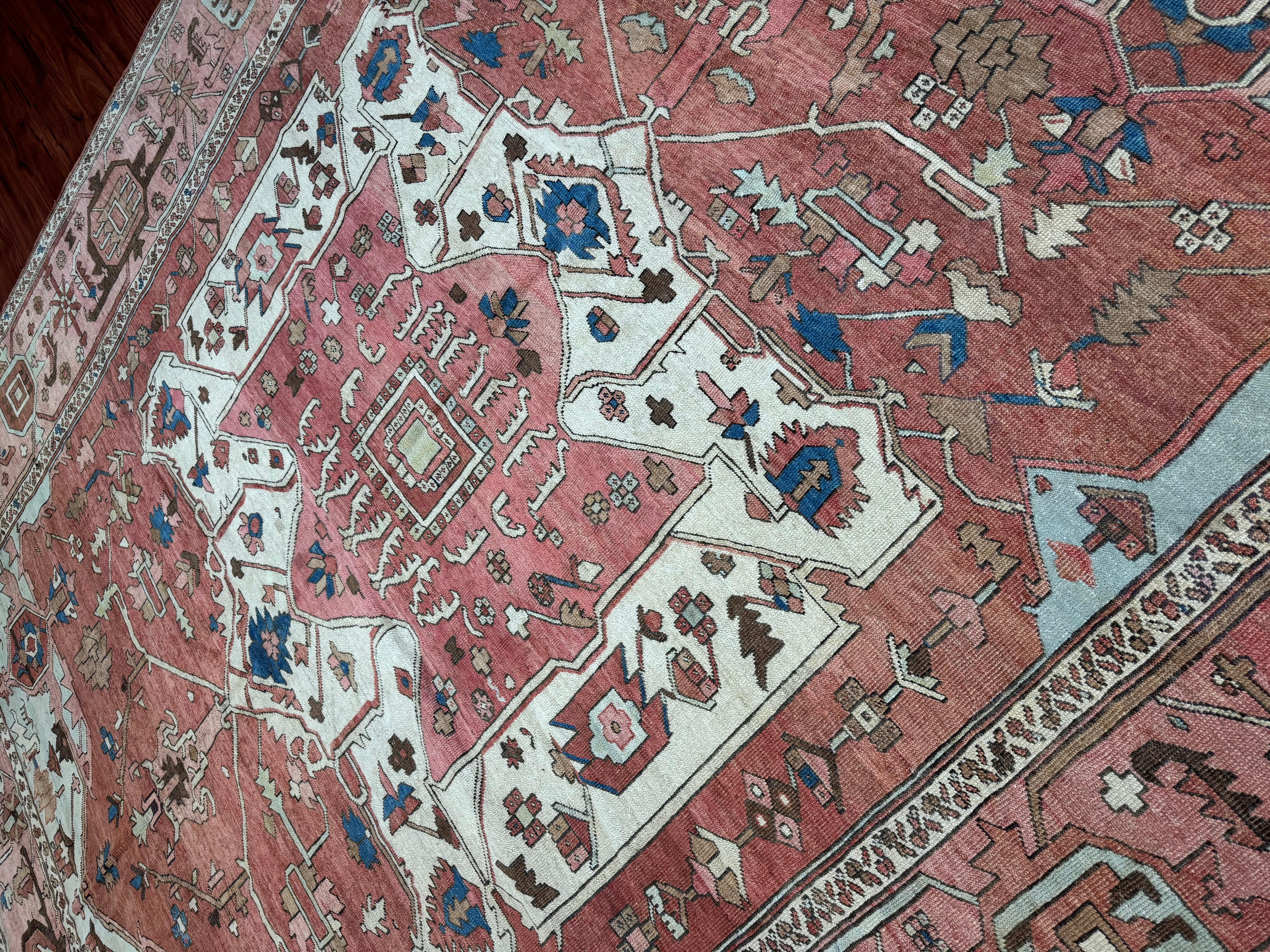 Antique Persian Heriz Serapi Rug For Sale 7
