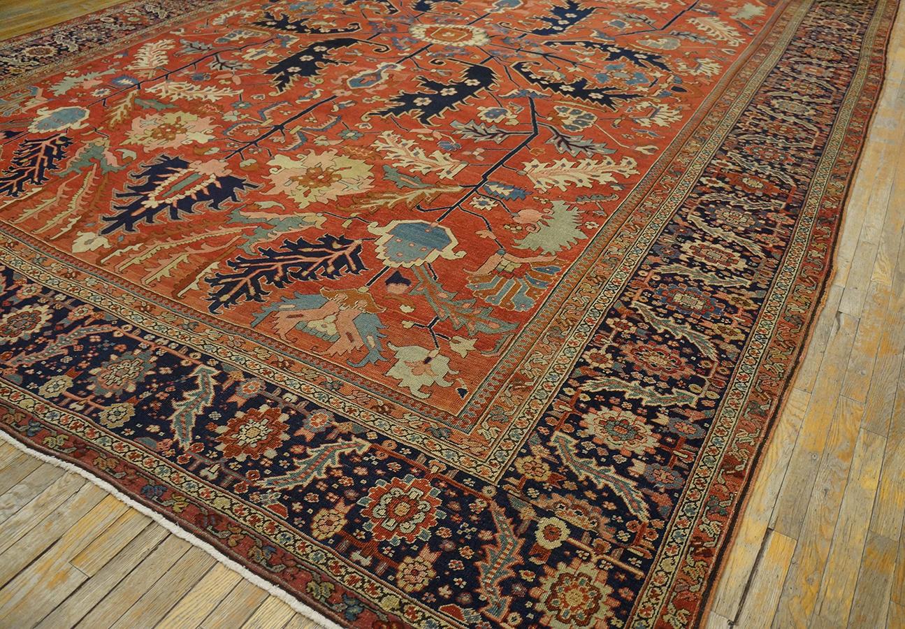 Late 19th Century Antique Persian Serapi Rug For Sale