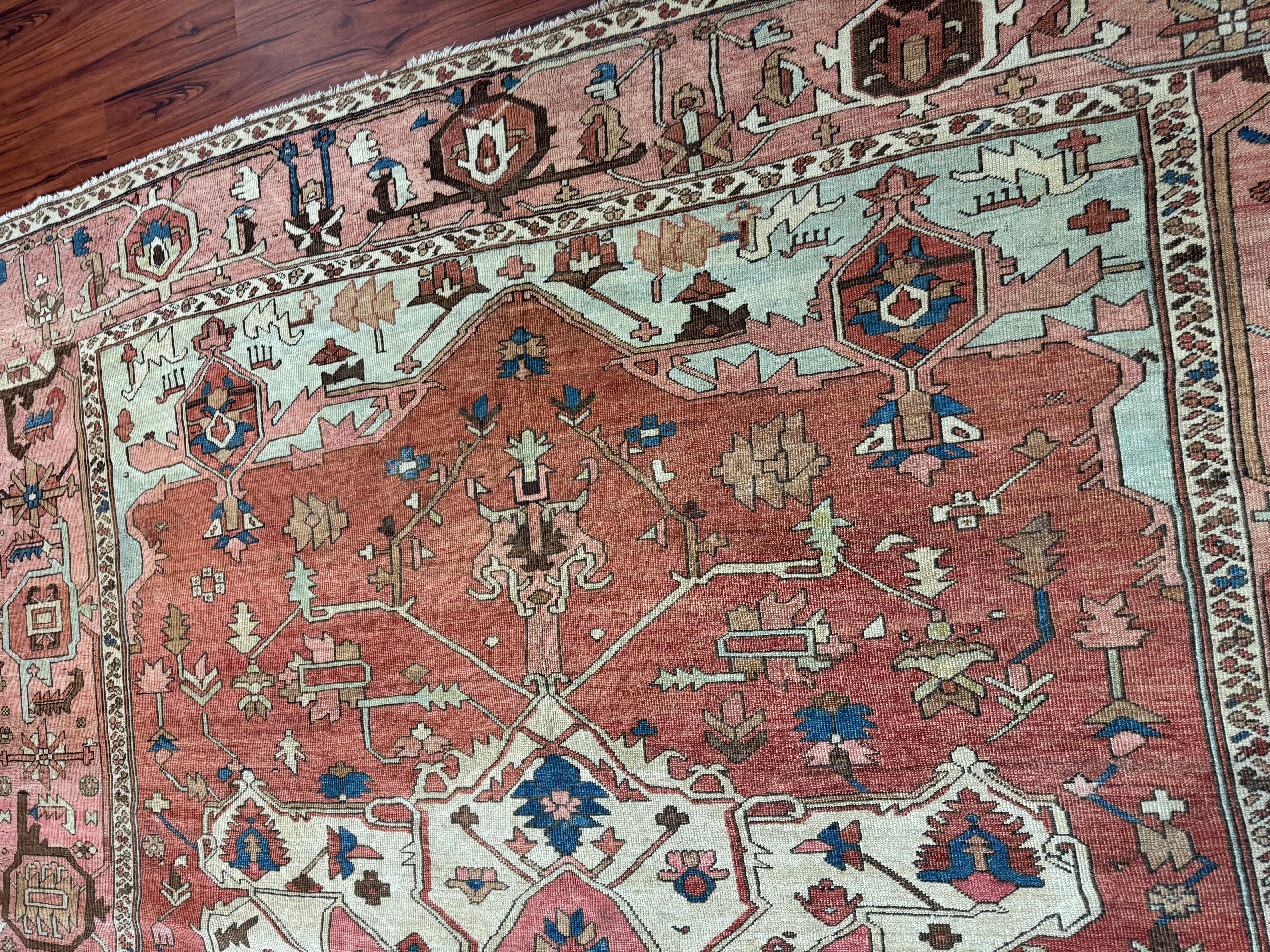 Wool Antique Persian Heriz Serapi Rug For Sale