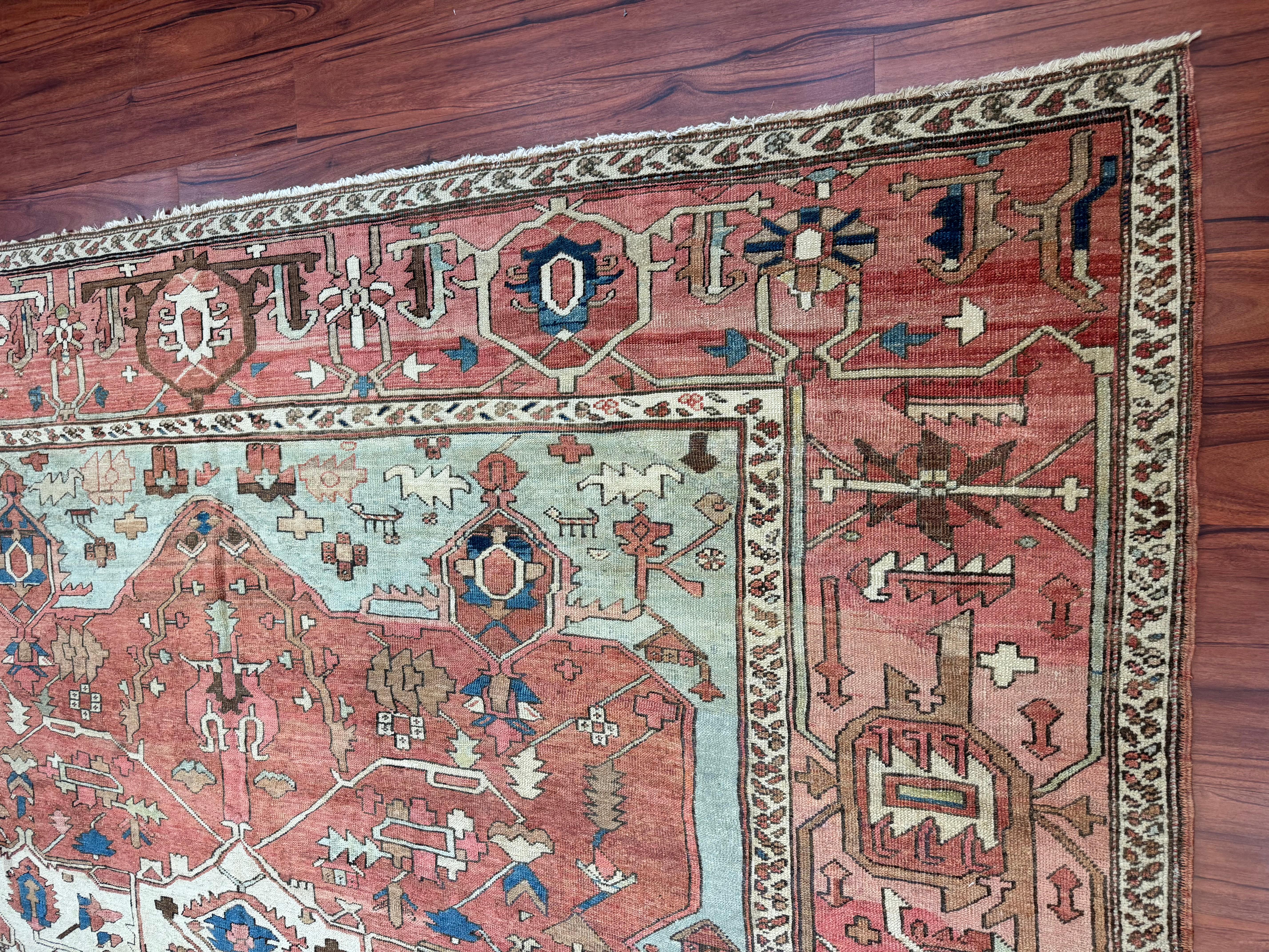 Antique Persian Heriz Serapi Rug For Sale 1