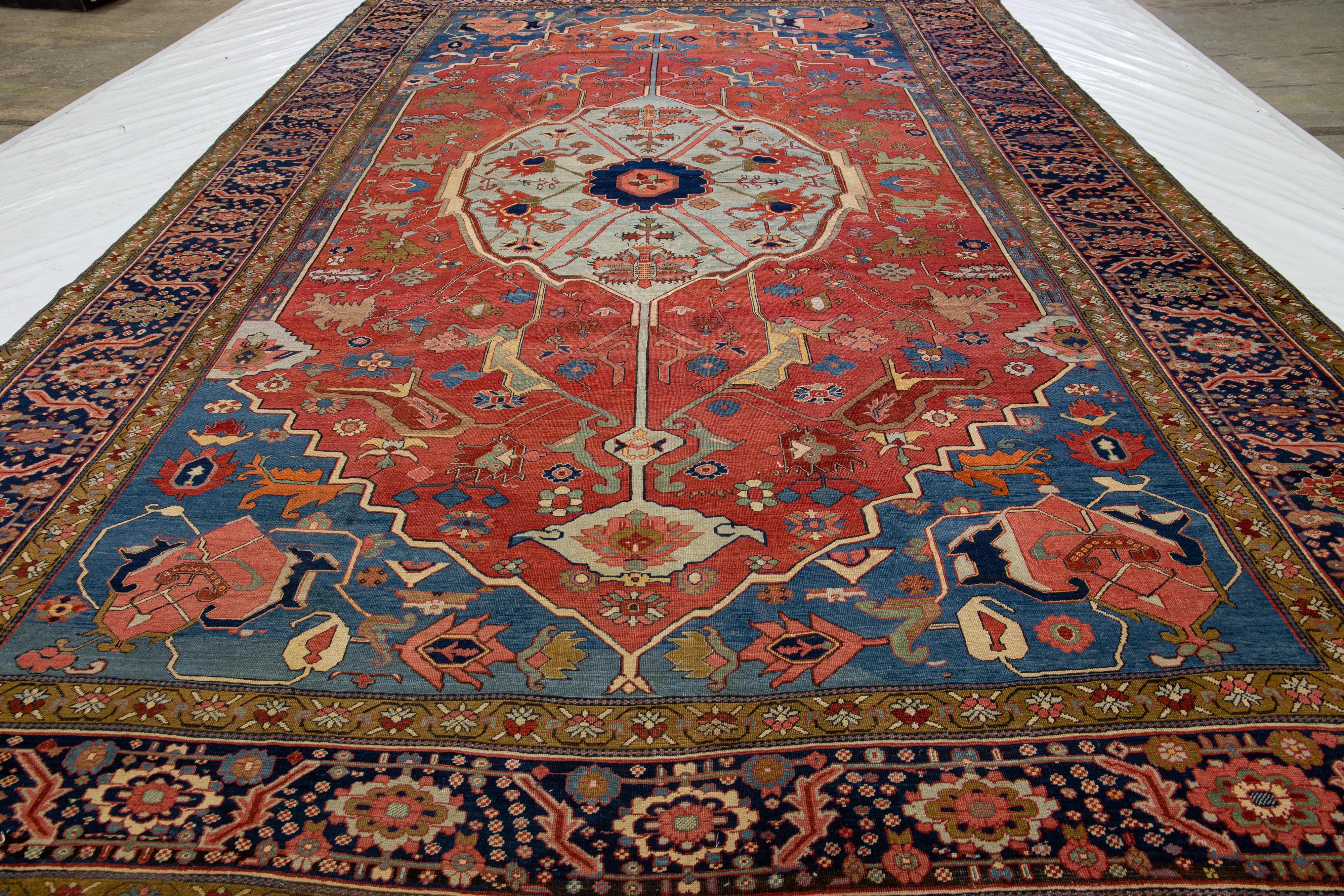 Antiker roter handgeknüpfter Serapi-Wollteppich aus Serapi im Angebot 1