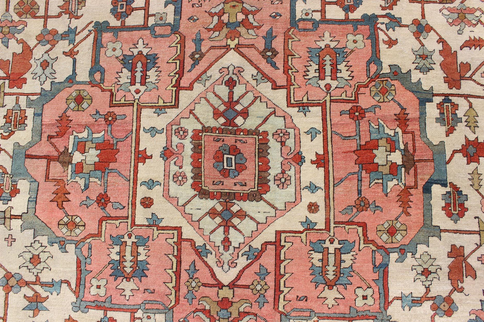 Antique Persian Serapi Rug in Squared Shape with  Ivory, Salmon, Brick Red For Sale 1