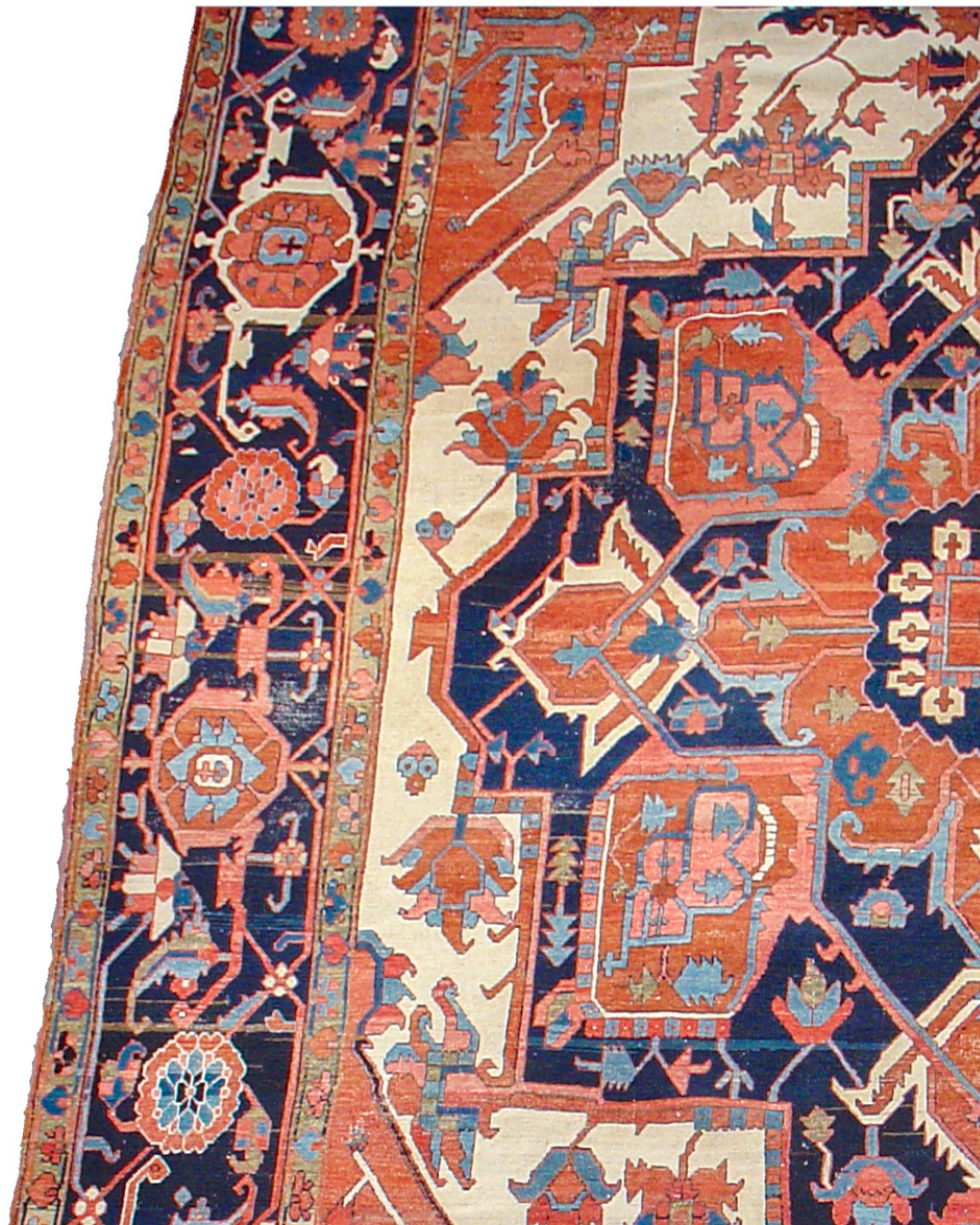 Hand-Woven Antique Persian Serapi Rug, Late 19th Century For Sale