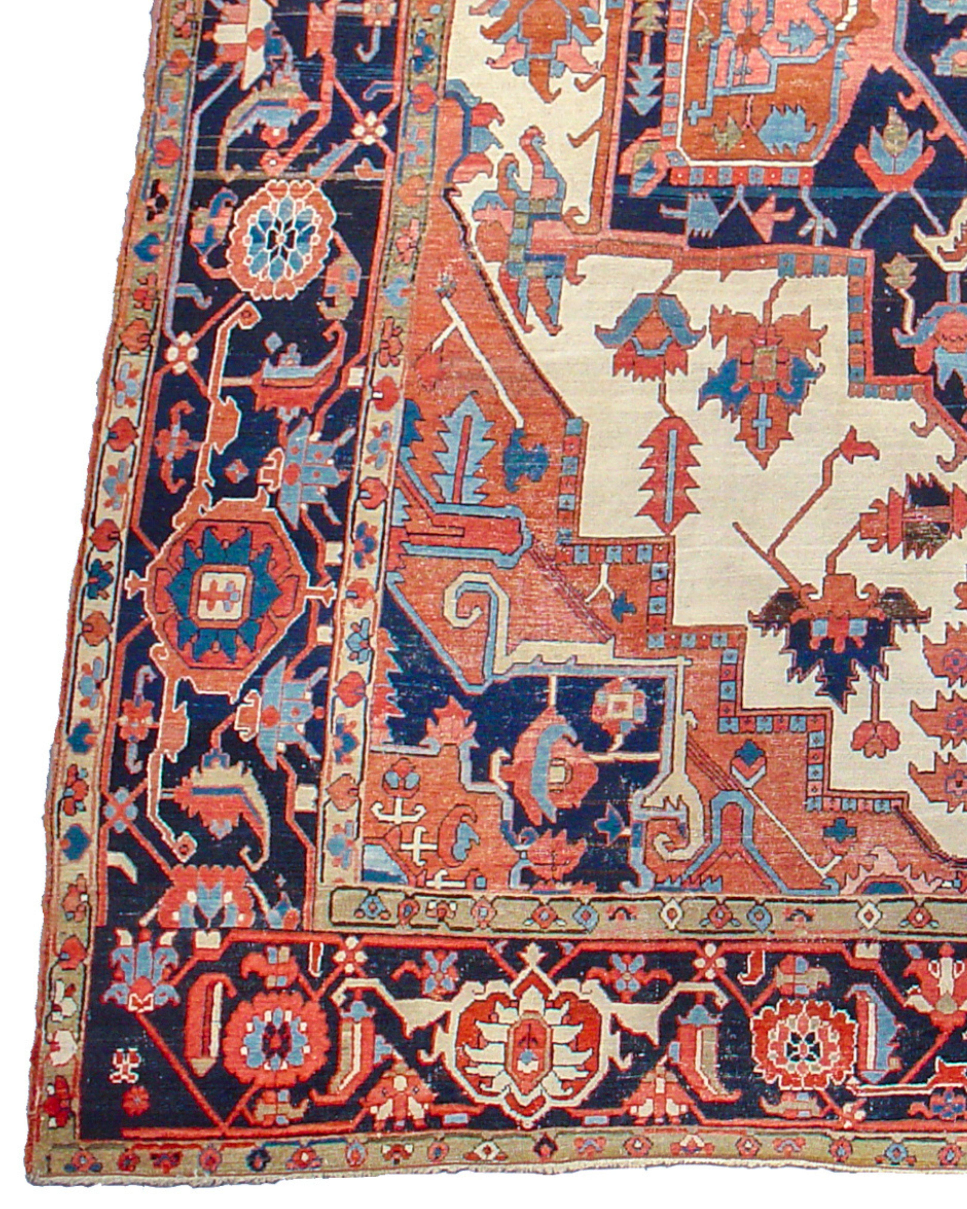 Antique Persian Serapi Rug, Late 19th Century In Excellent Condition For Sale In San Francisco, CA