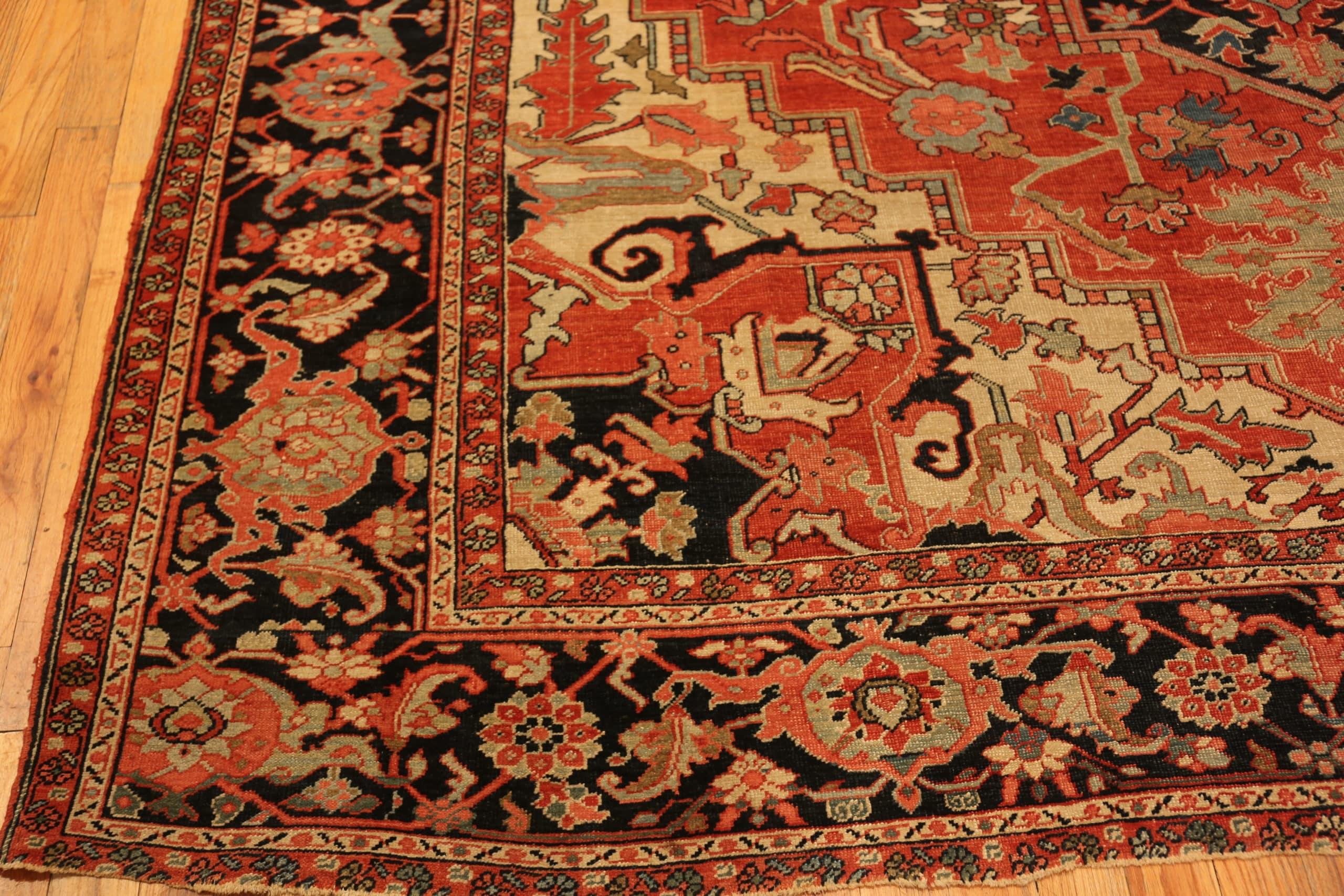 Hand-Knotted Antique Persian Serapi Rug. Size: 10 ft 4 in x 13 ft 2 in