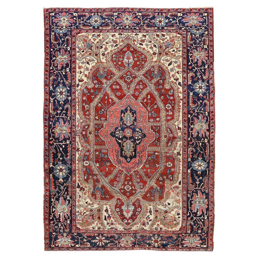 Antique Persian Serapi Rug - Size: 12'6 X 9'