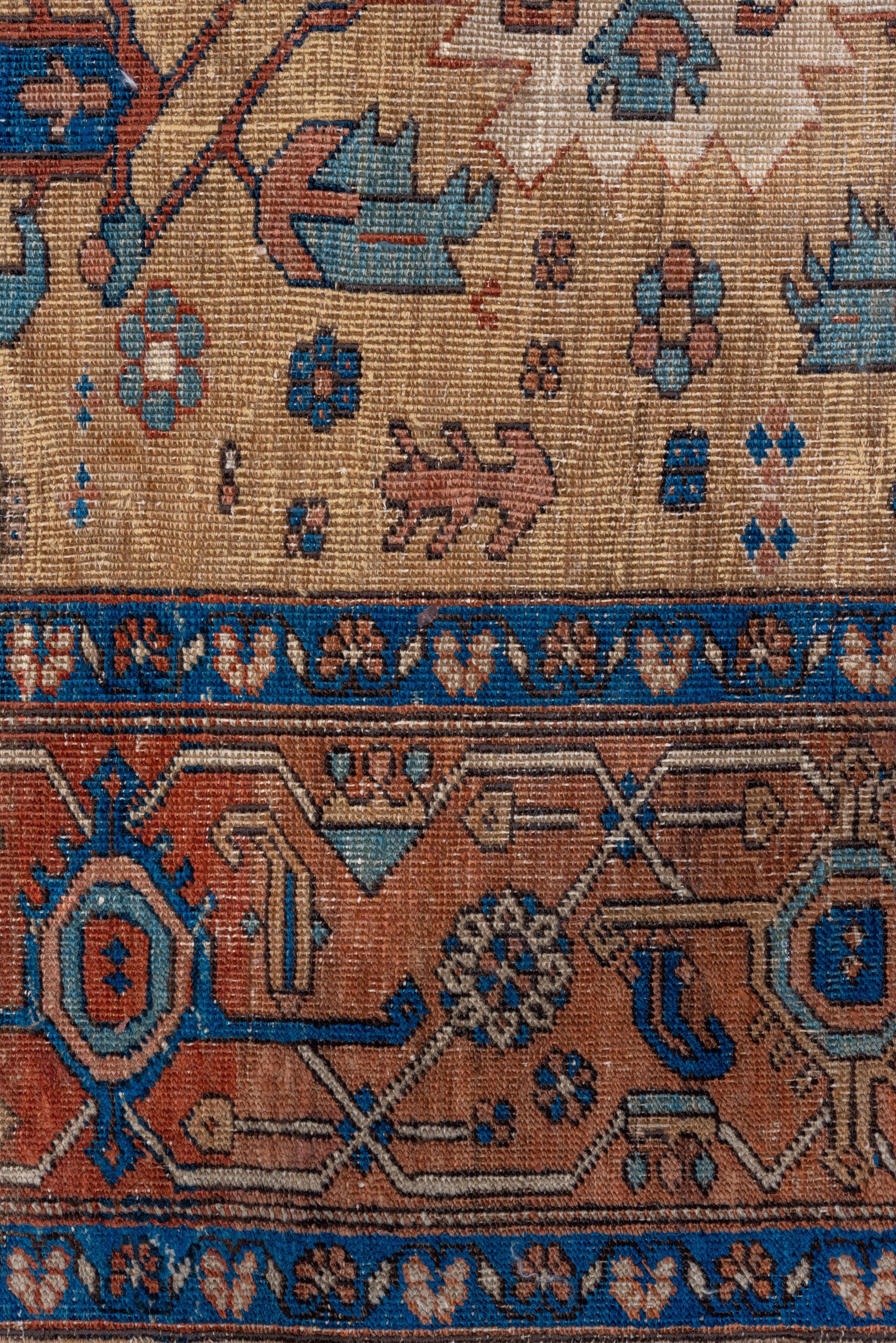 Antique Persian Serapi Rug, Tan All-Over Field, Rust Borders, Royal Blue Accents In Good Condition For Sale In New York, NY