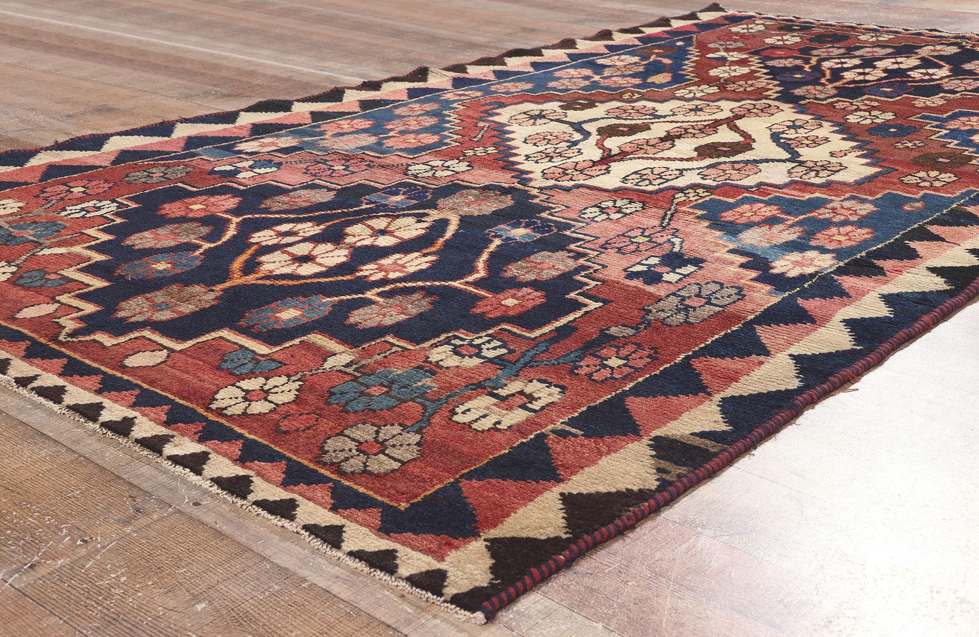 Wool Antique Persian Shiraz Carpet, 04'11 x 09'00 For Sale