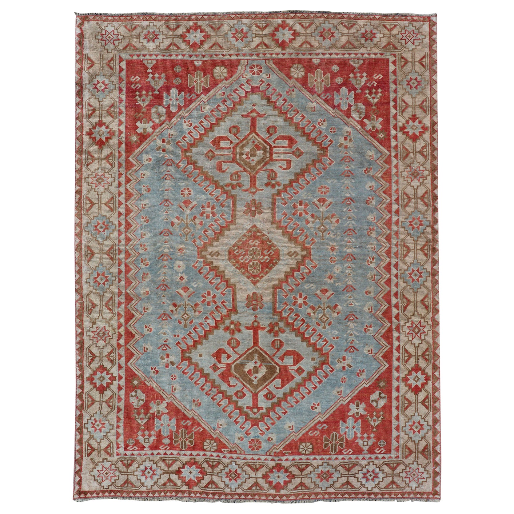 Ancien tapis persan Shiraz avec médaillons centraux et designs sub géométriques