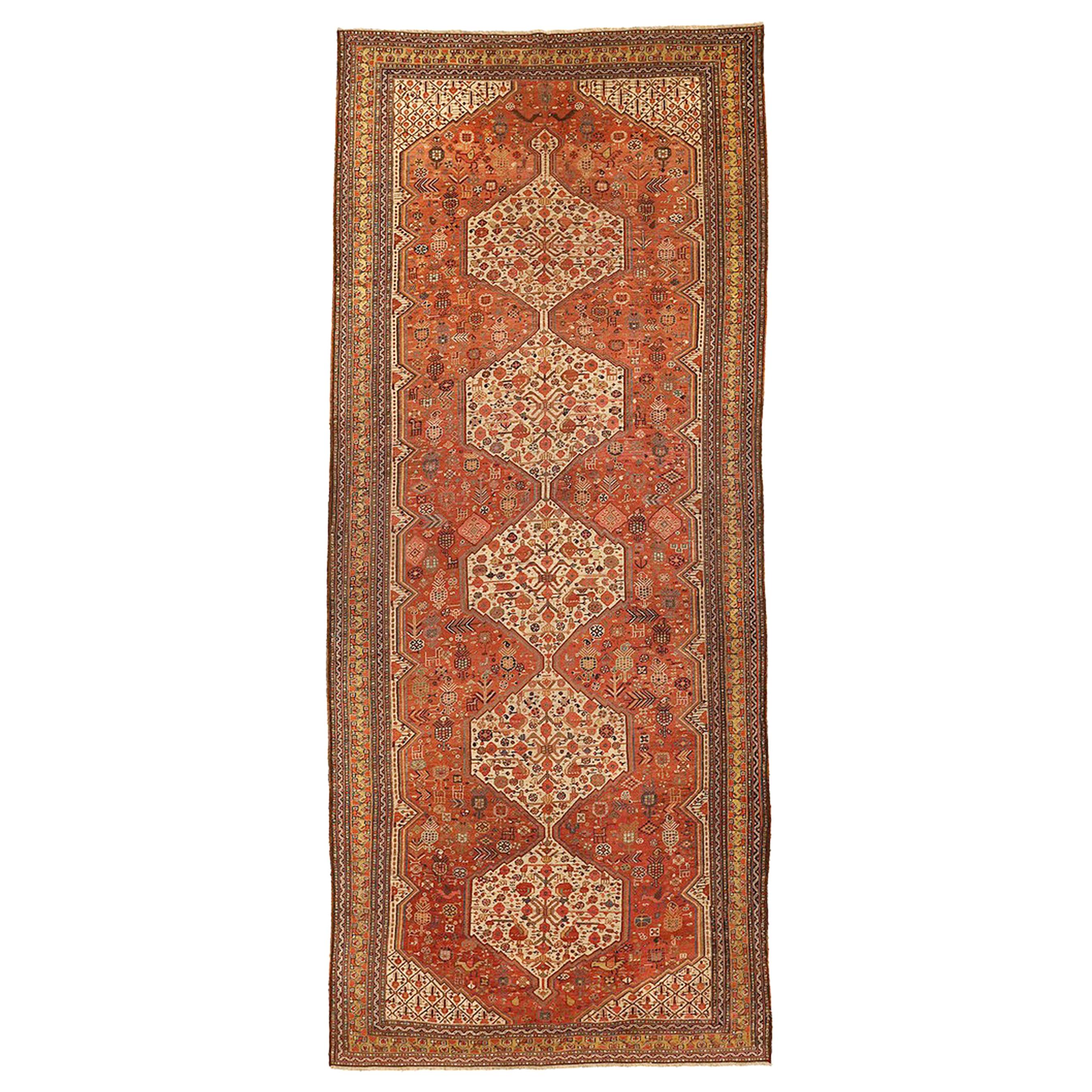 Tapis persan antique Shiraz avec médaillons floraux ivoires sur fond orange & Beige