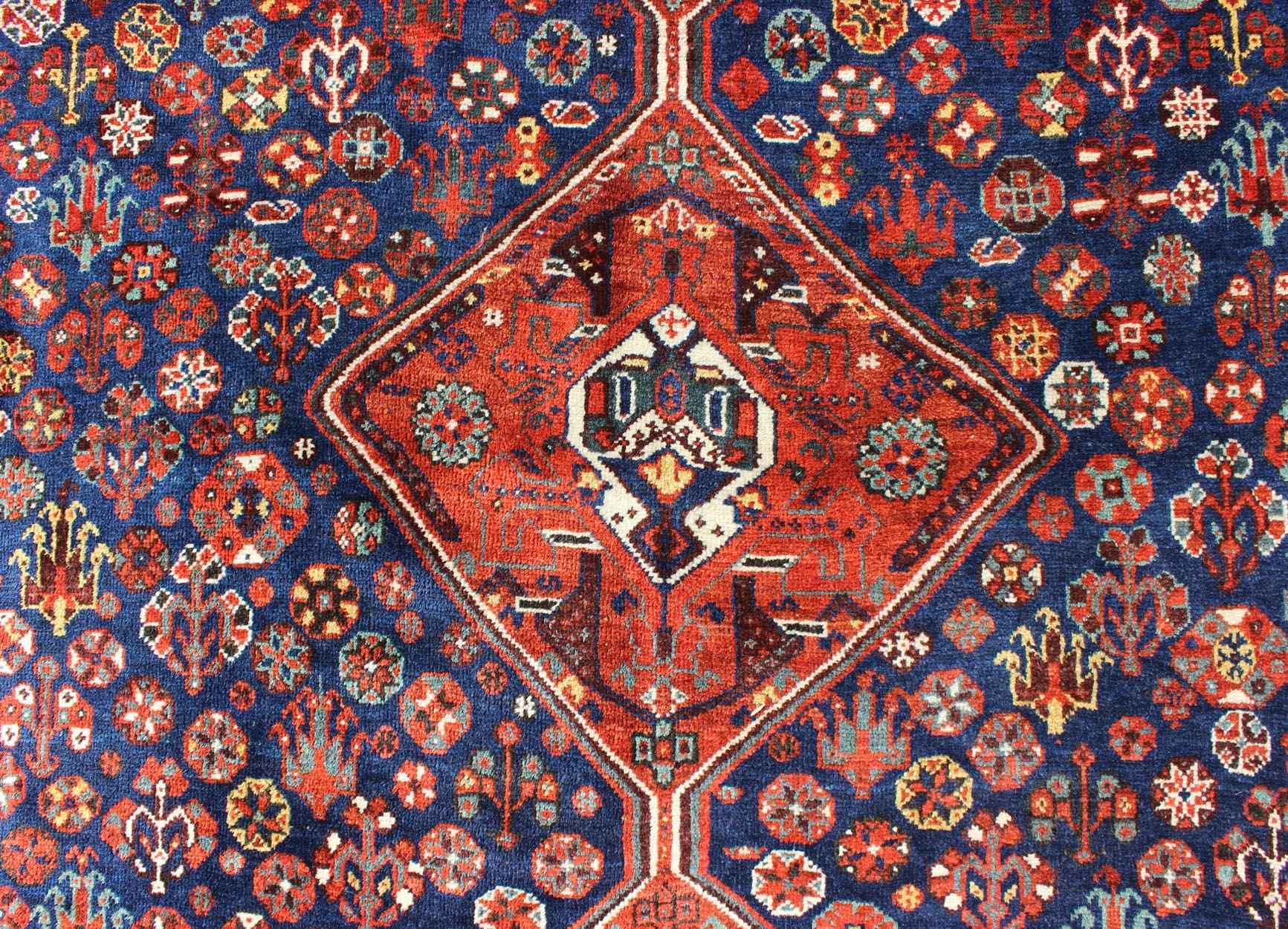 Mid-20th Century Antique Persian Shiraz Rug with Tri-Medallion Geometrics in Royal Blue and Red For Sale
