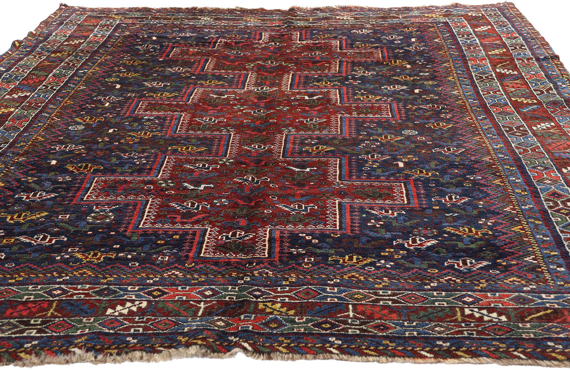 Persischer Shiraz-Stammesteppich von 1910 mit Modernität (Handgeknüpft) im Angebot