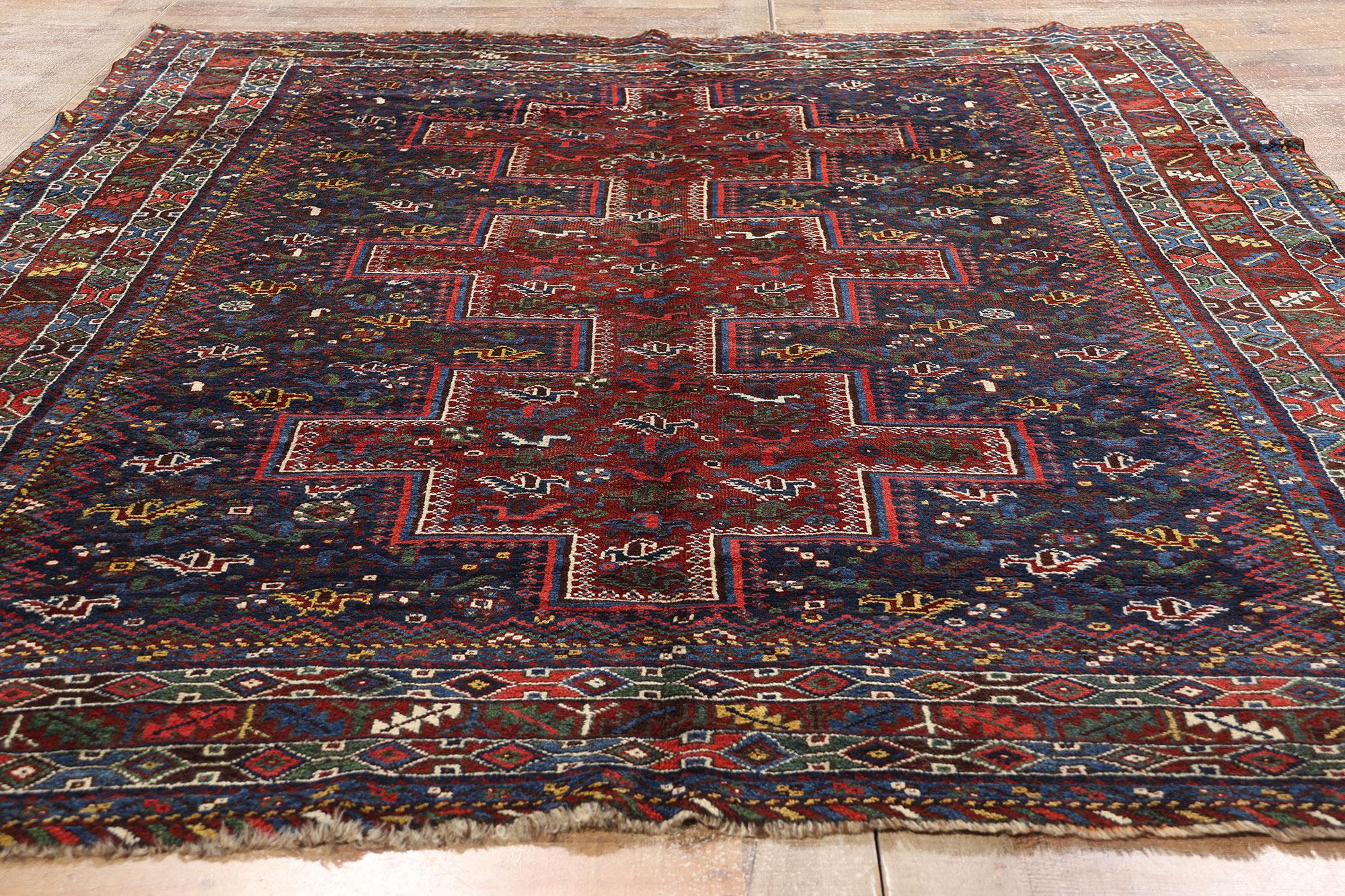 Persischer Shiraz-Stammesteppich von 1910 mit Modernität im Angebot 6