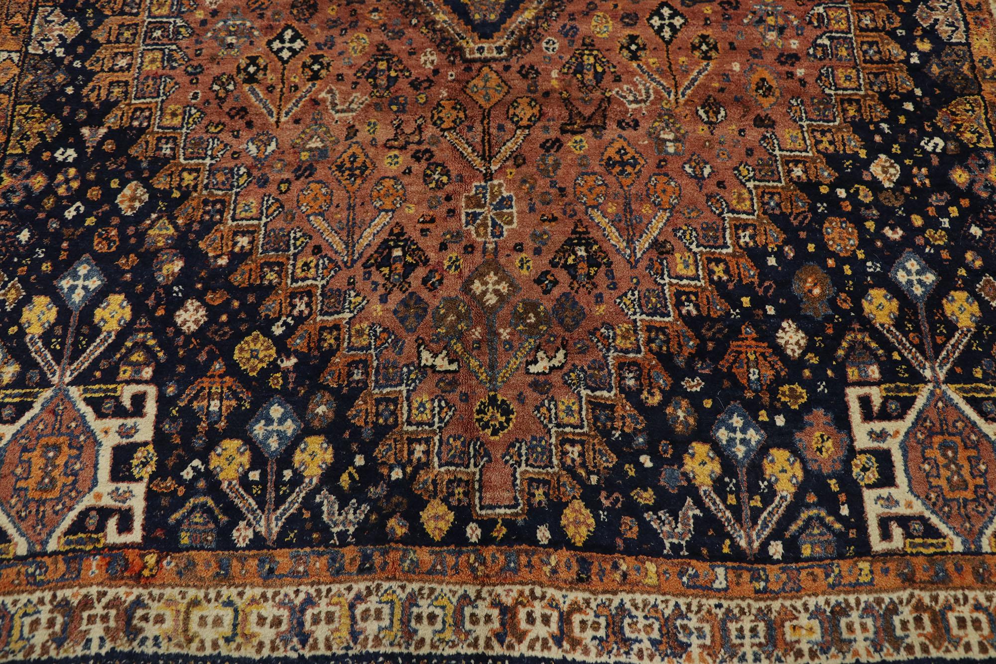 Antique Persian Shiraz Rug with Tribal Style In Good Condition For Sale In Dallas, TX