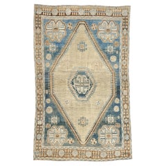 Tapis persan Shiraz bleu ancien 