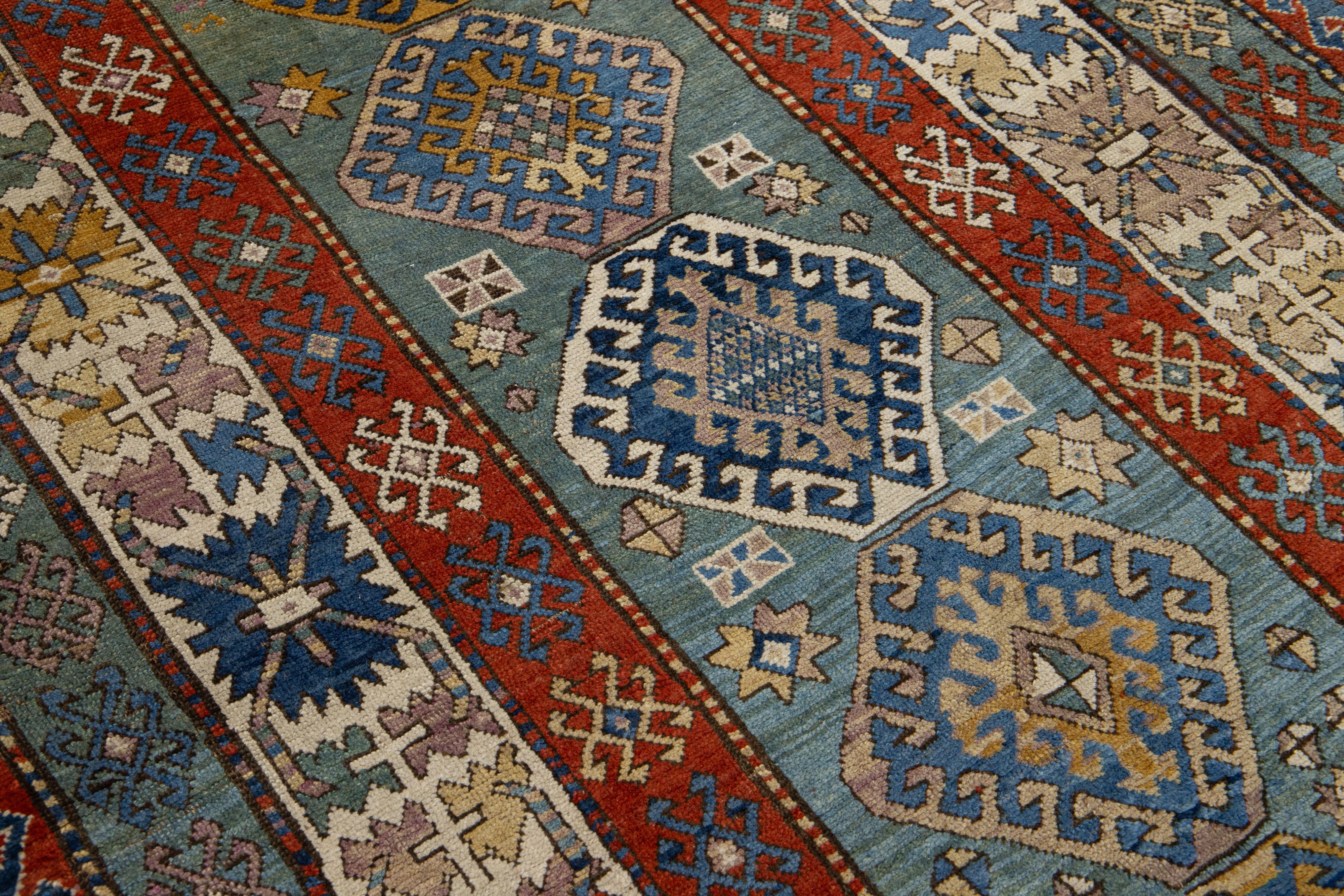 Antiker persischer Shirvan-Blauer Wollteppich aus Shirvan mit Chic Design (Persisch) im Angebot