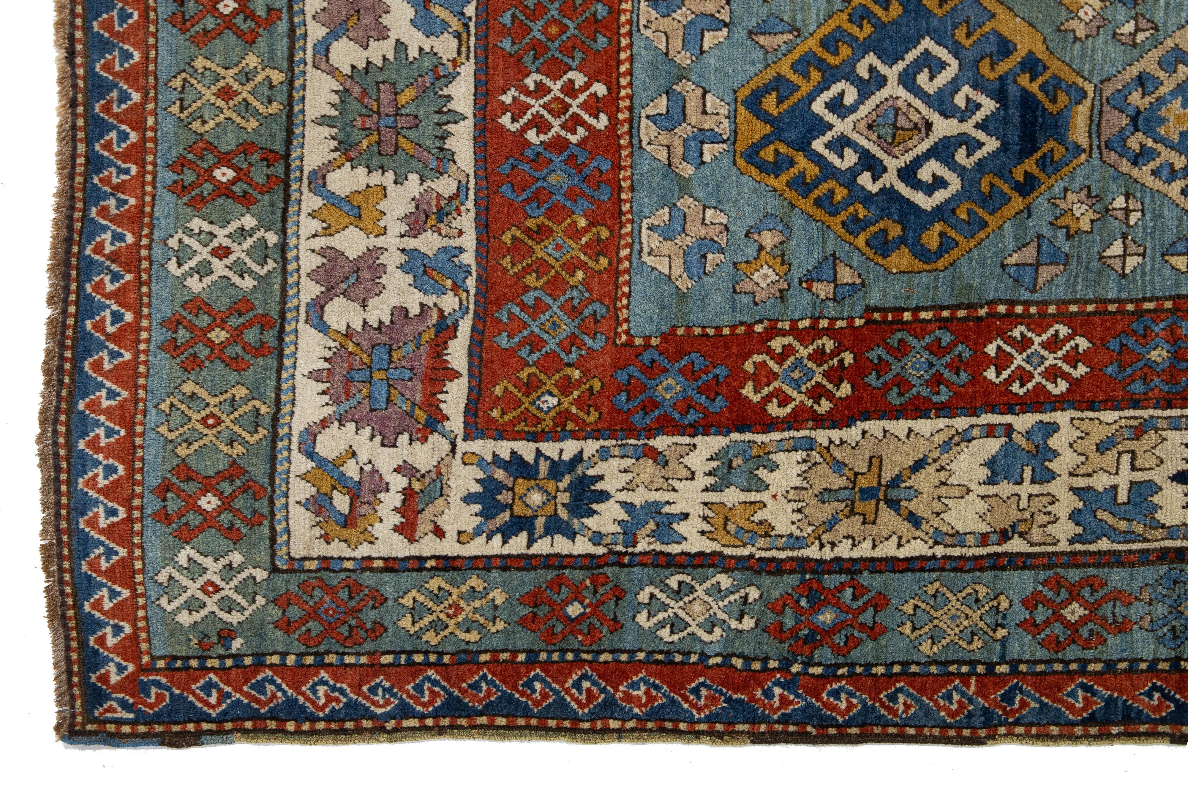 Antiker persischer Shirvan-Blauer Wollteppich aus Shirvan mit Chic Design (Handgeknüpft) im Angebot