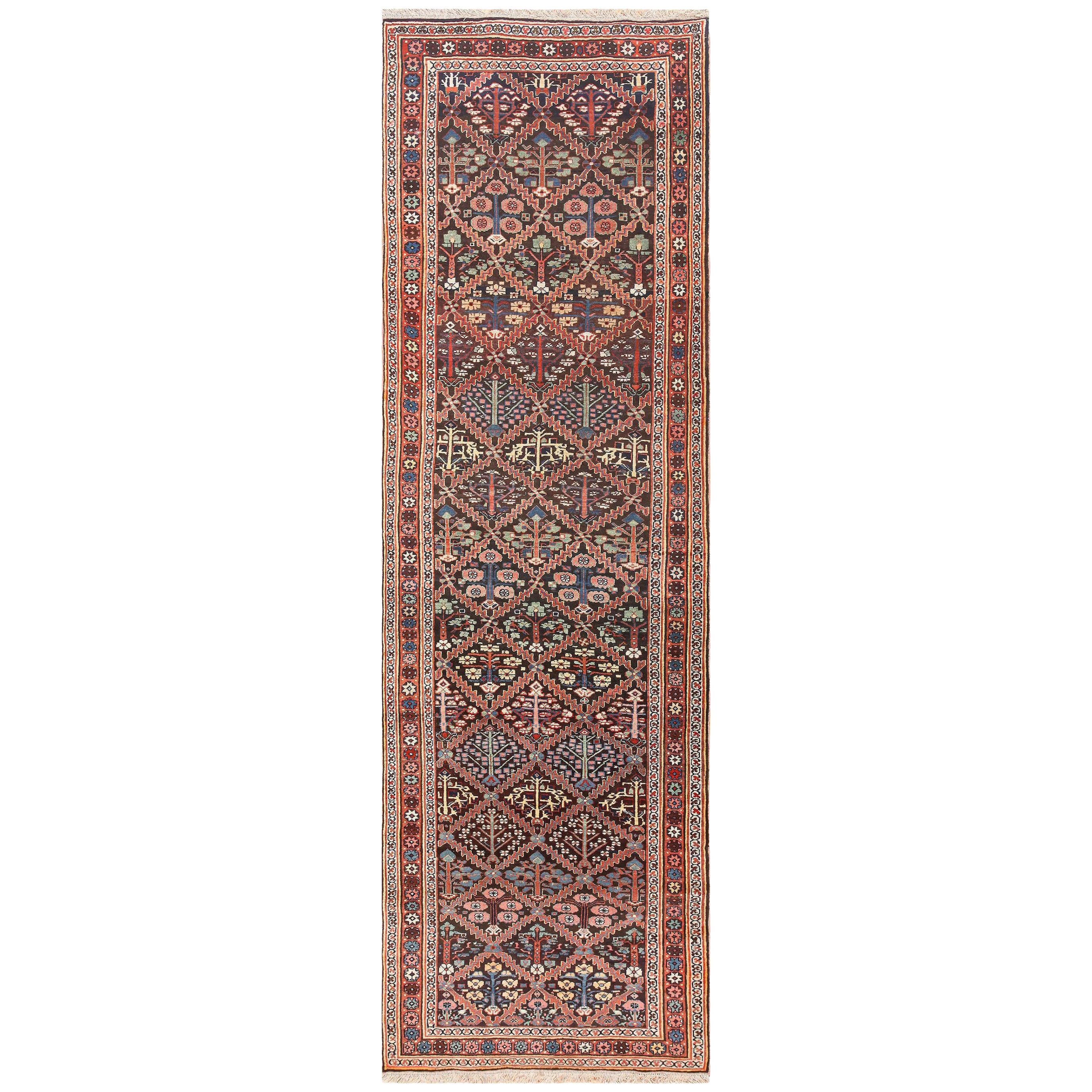 Tapis persan ancien Bidjar à motif de chérubin. 4 pieds 1 pouces x 12 pieds 6 pouces