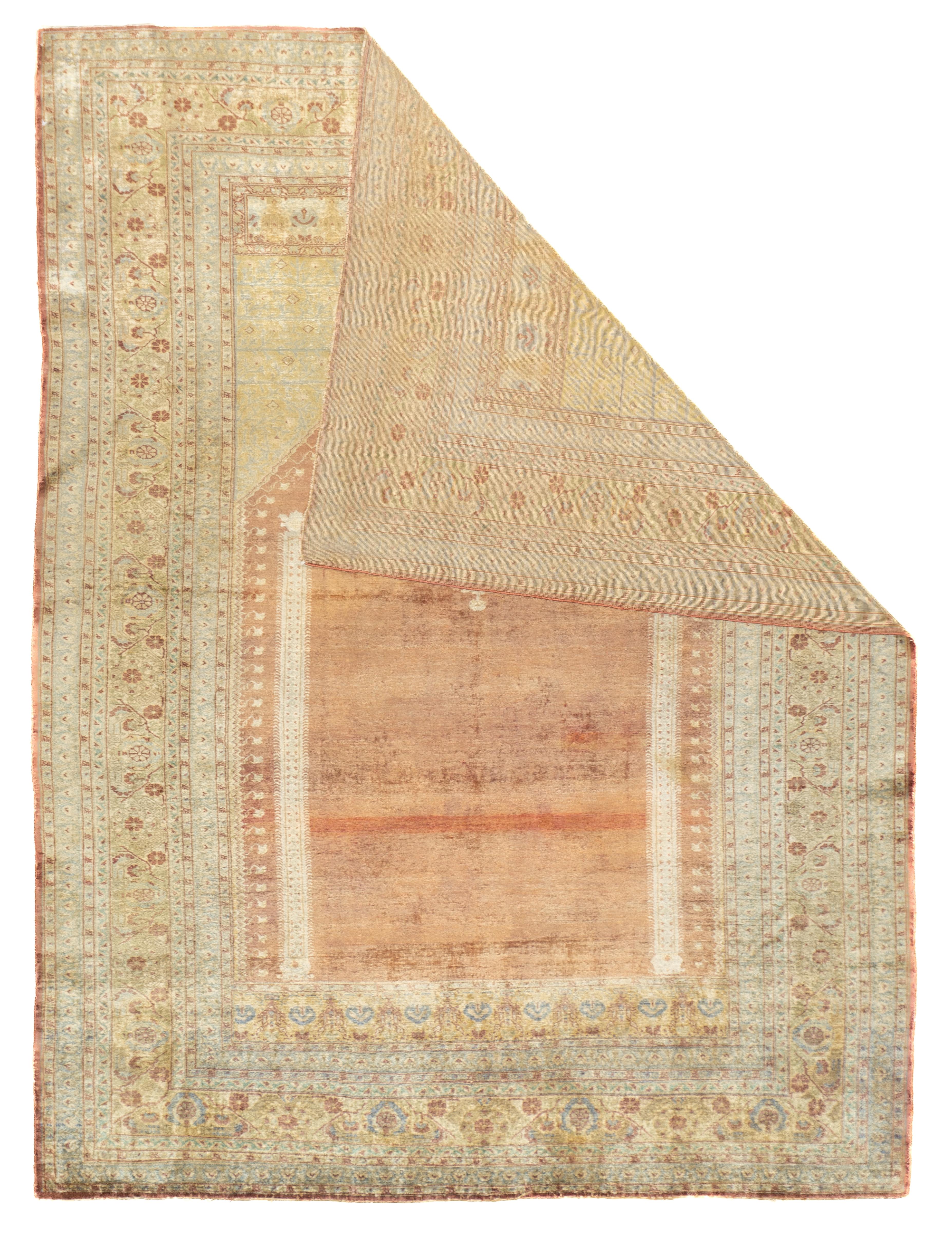 Antico Tabriz in seta persiana Haji Jalili  Tappeto 4'1'' x 5'5''. I pezzi ben tessuti e finemente annodati dal 1890 al 1910, tessuti nell'omonimo laboratorio o dai suoi copisti, a Tabriz, in formati che vanno dalle stuoie ai tappeti giganti, con