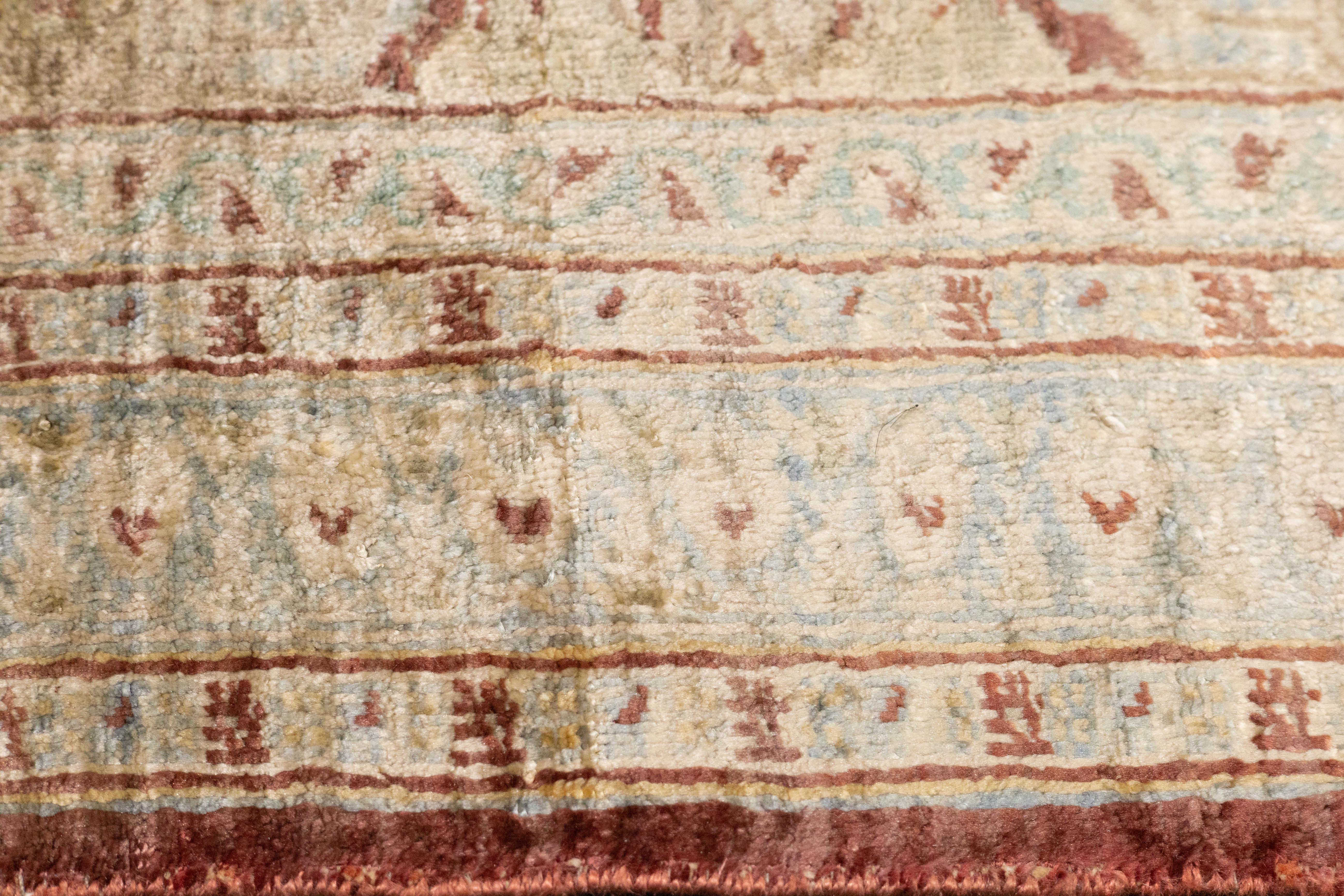 Antico Tabriz in seta persiana Haji Jalili  Tappeto 4'1'' x 5'5'' in vendita 1