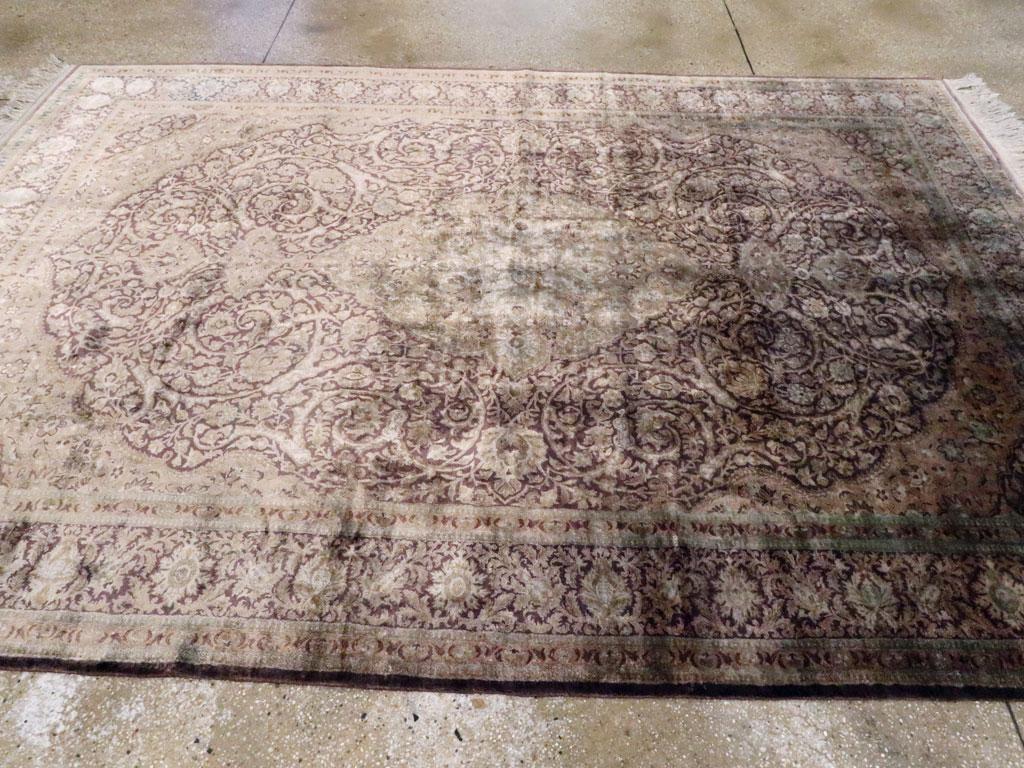 Silk Early 20th Century Handmade Persian Kashan Small Room Size Carpet For Sale 4