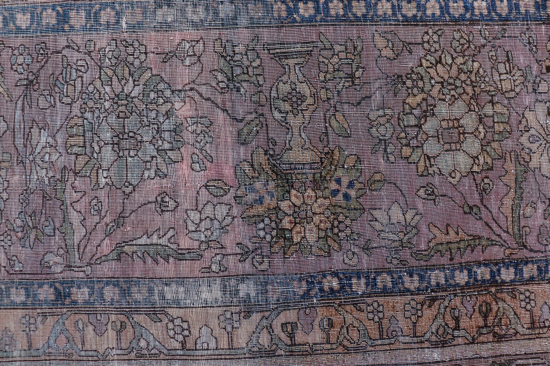 Kashan Ancien tapis persan en soie Mohtesham avec médaillon central 7'0 x 10'5 en vente