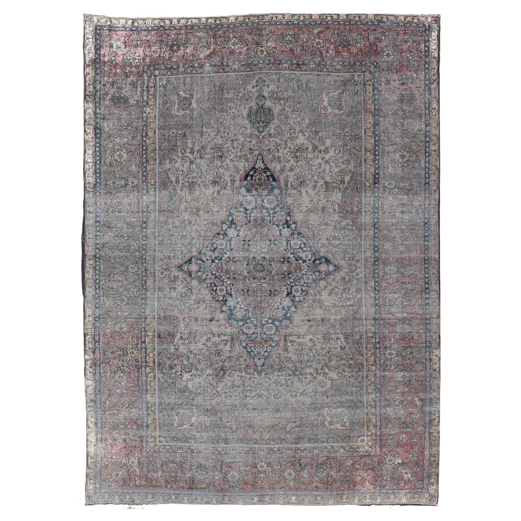 Ancien tapis persan en soie Mohtesham avec médaillon central 7'0 x 10'5 en vente