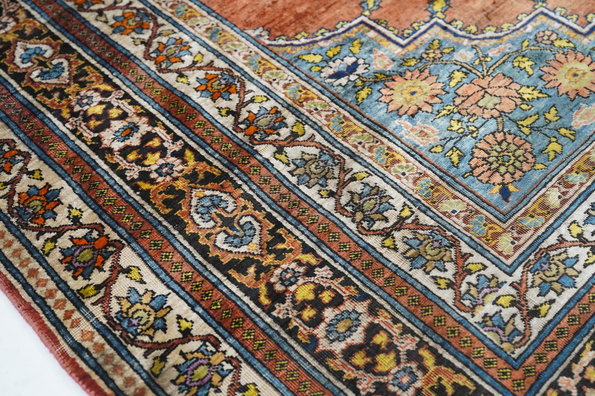 Tappeto antico in seta persiana Tabriz Haji Jalili 4'3'' x 5'5'' In condizioni buone in vendita a New York, NY