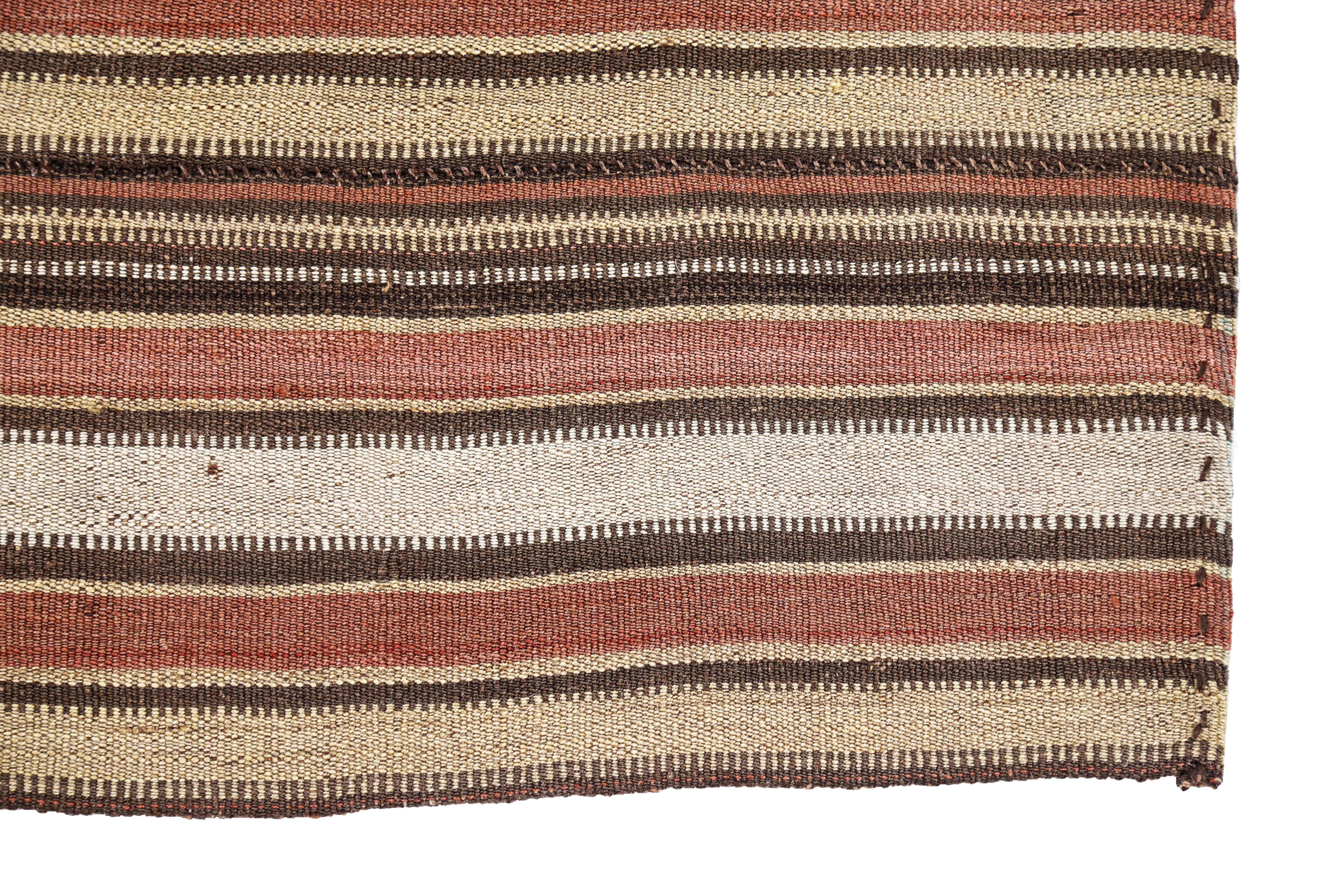 Antiker persischer Quadrat-Teppich Jajim Design (Sonstiges) im Angebot