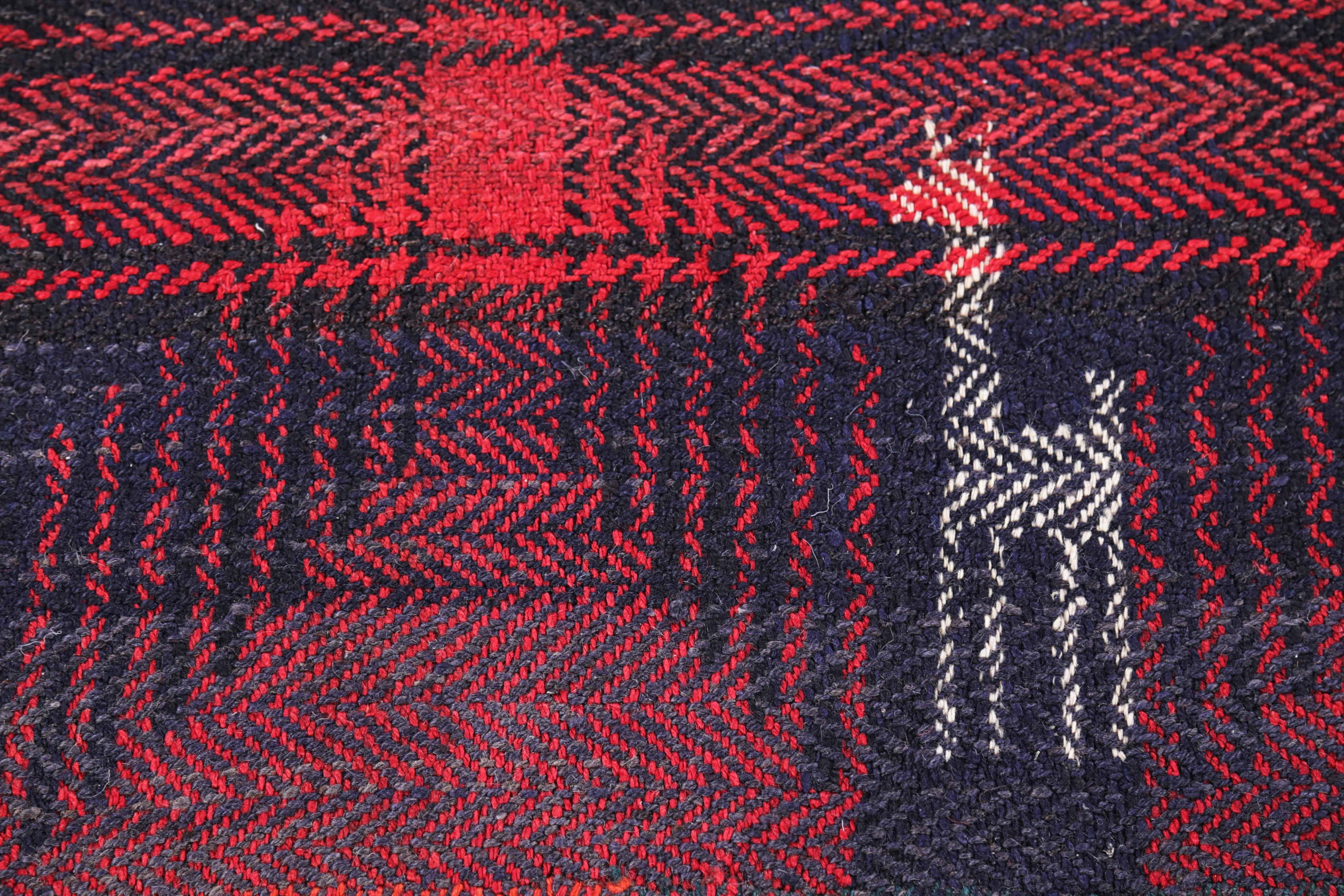 Tessuto a mano Antico tappeto persiano quadrato Rug & Kilim Design in vendita