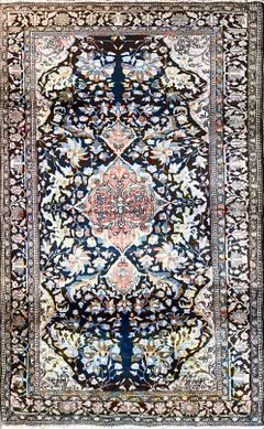 Antique Persian style Feraghan Sarouk