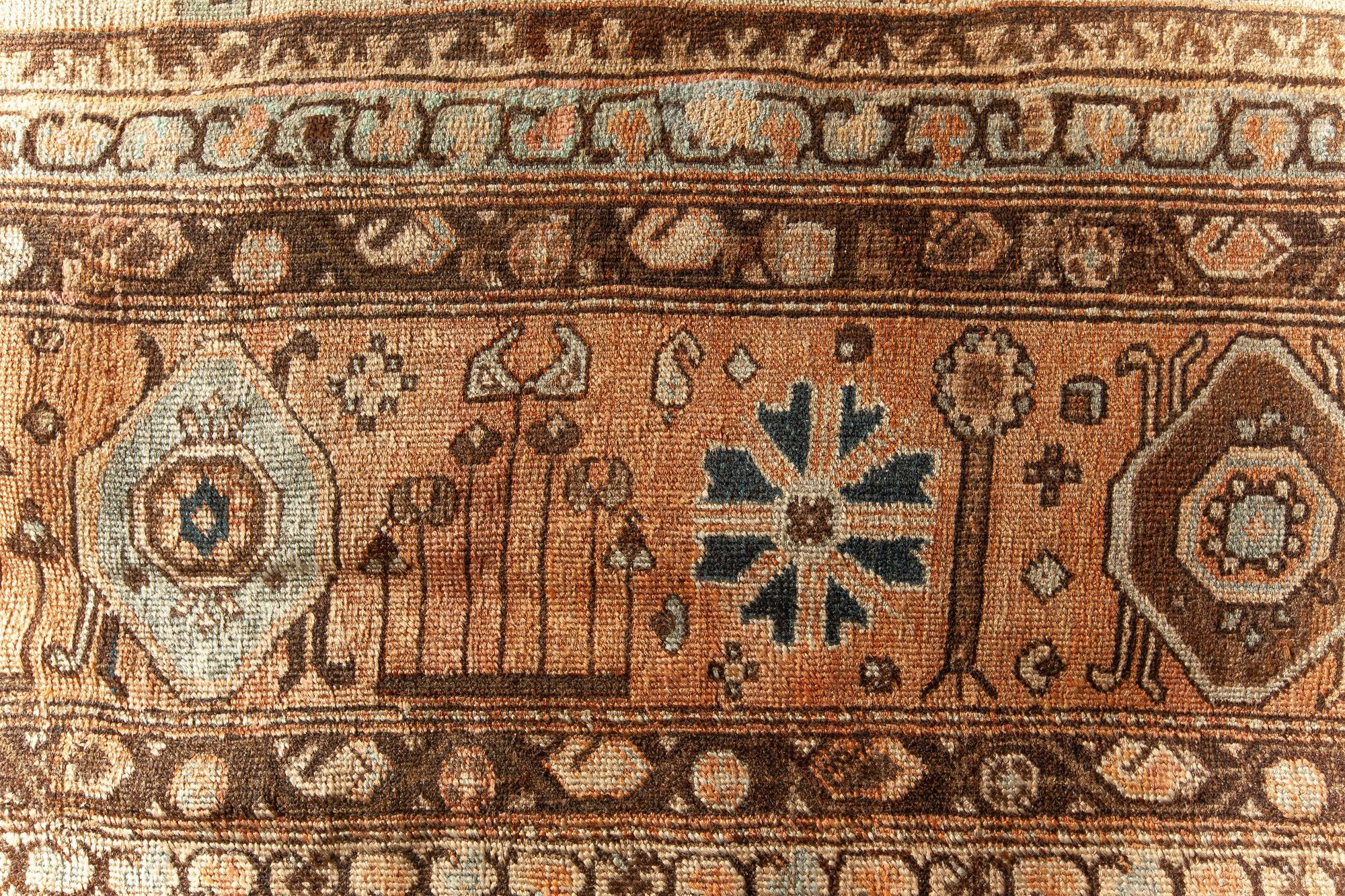 Tapis persan ancien Sultanabad Botanic fait à la main Doris Leslie Blau Bon état - En vente à New York, NY