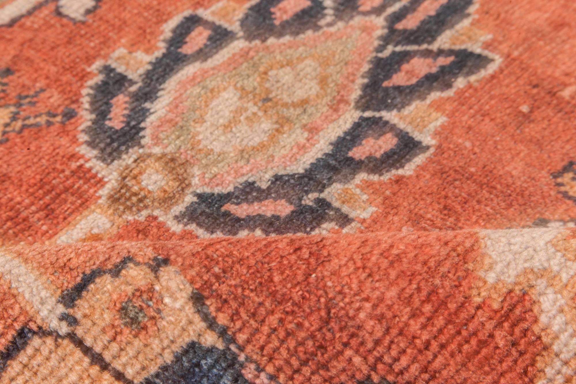 Hand-Woven Antique Persian Sultanabad Handwoven Rug For Sale