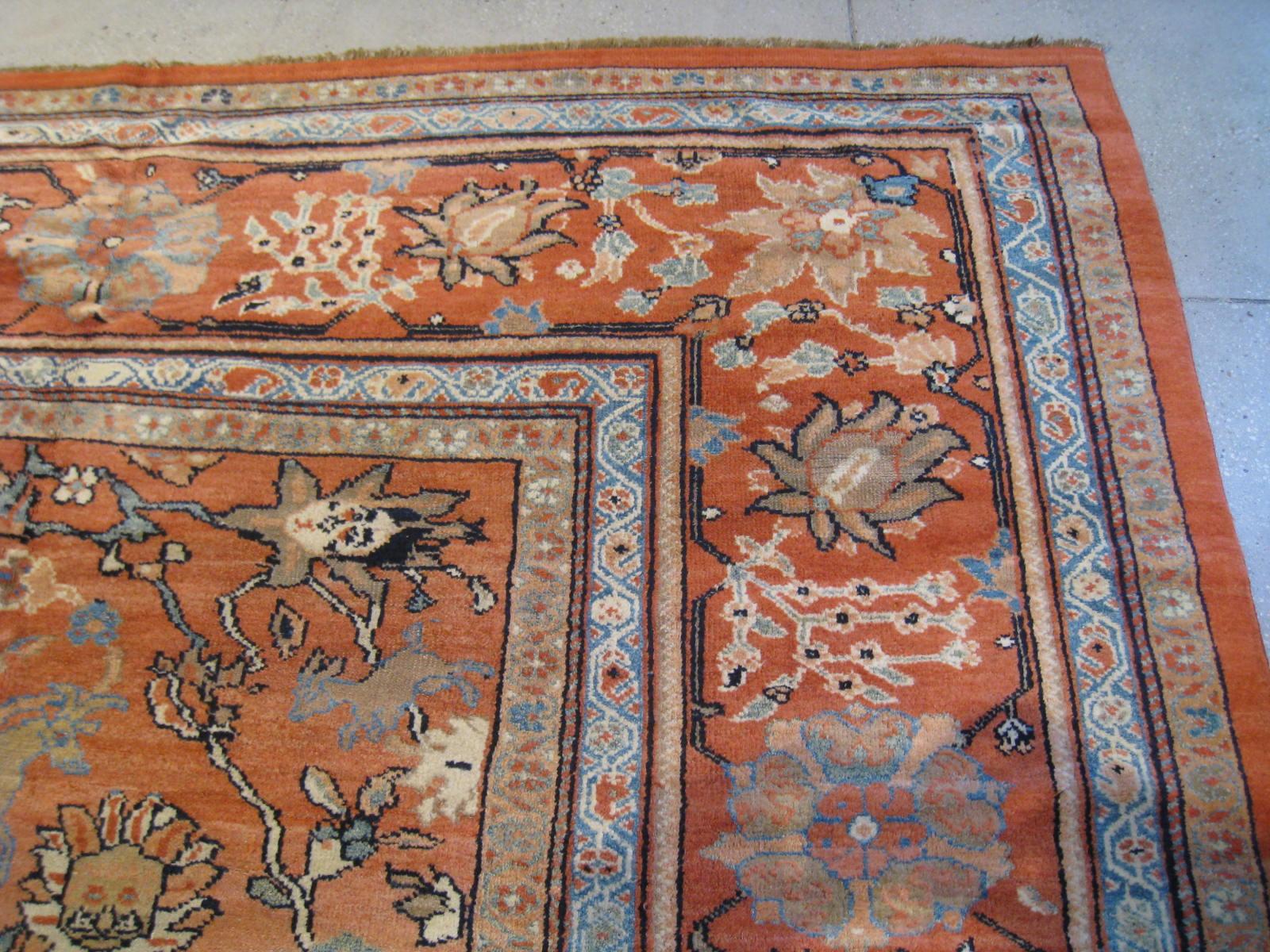 Antique Persian Sultanabad Carpet In Excellent Condition For Sale In Closter, NJ