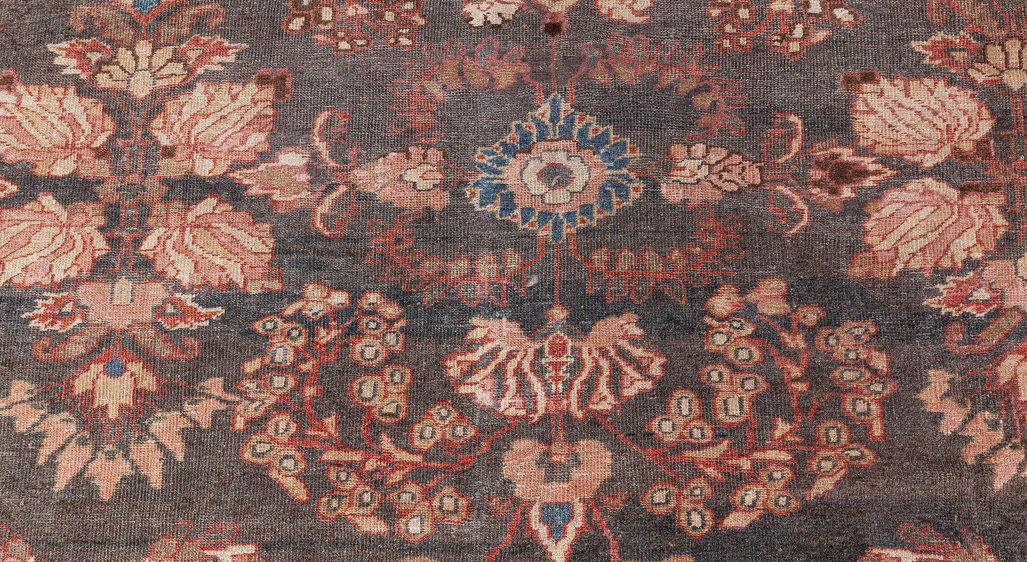 Doris Leslie Blauer antiker persischer Sultanabad-Teppich in Blau (Handgewebt) im Angebot