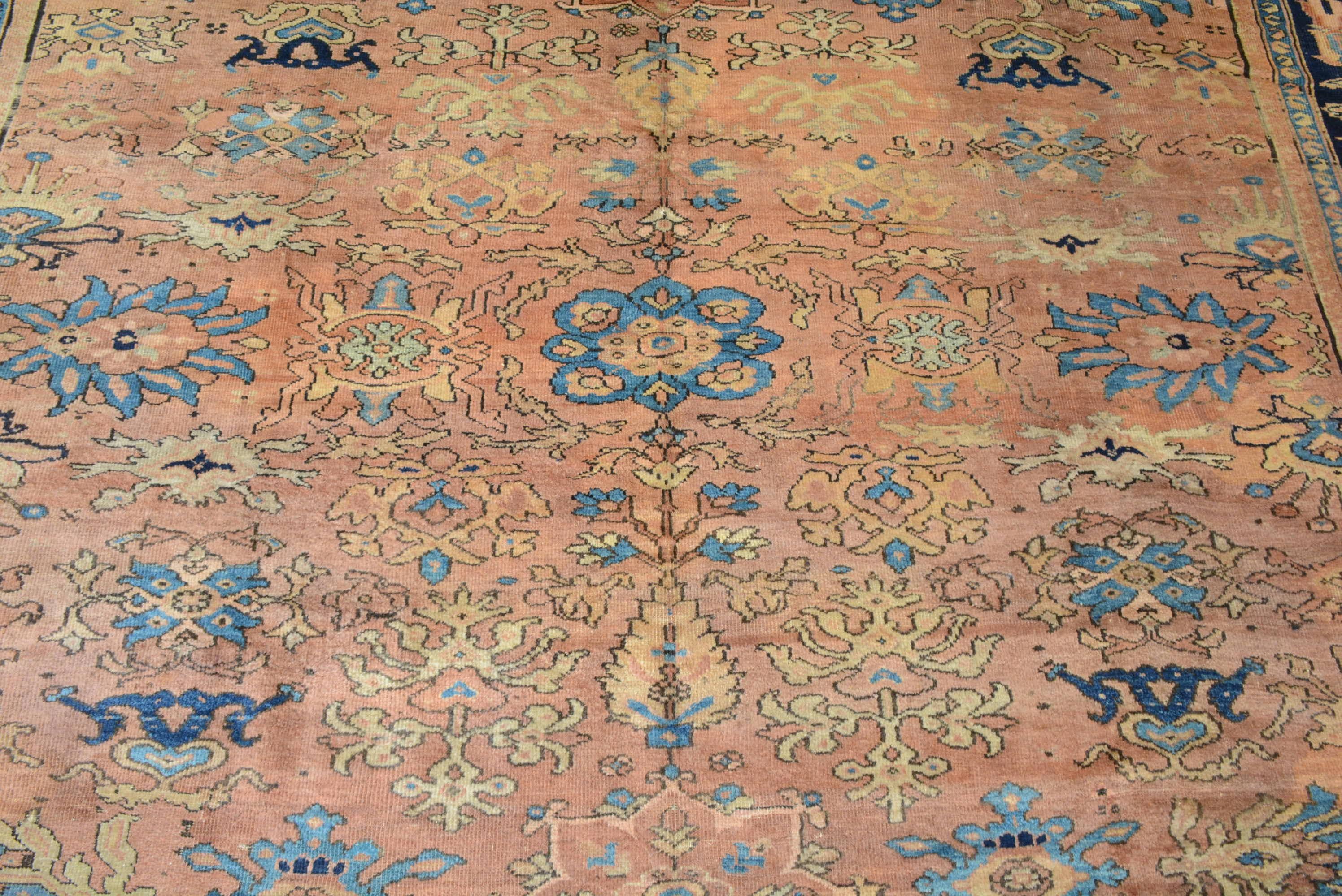 Antiker persischer Sultanabad-Teppich aus Persien im Zustand „Gut“ im Angebot in Closter, NJ