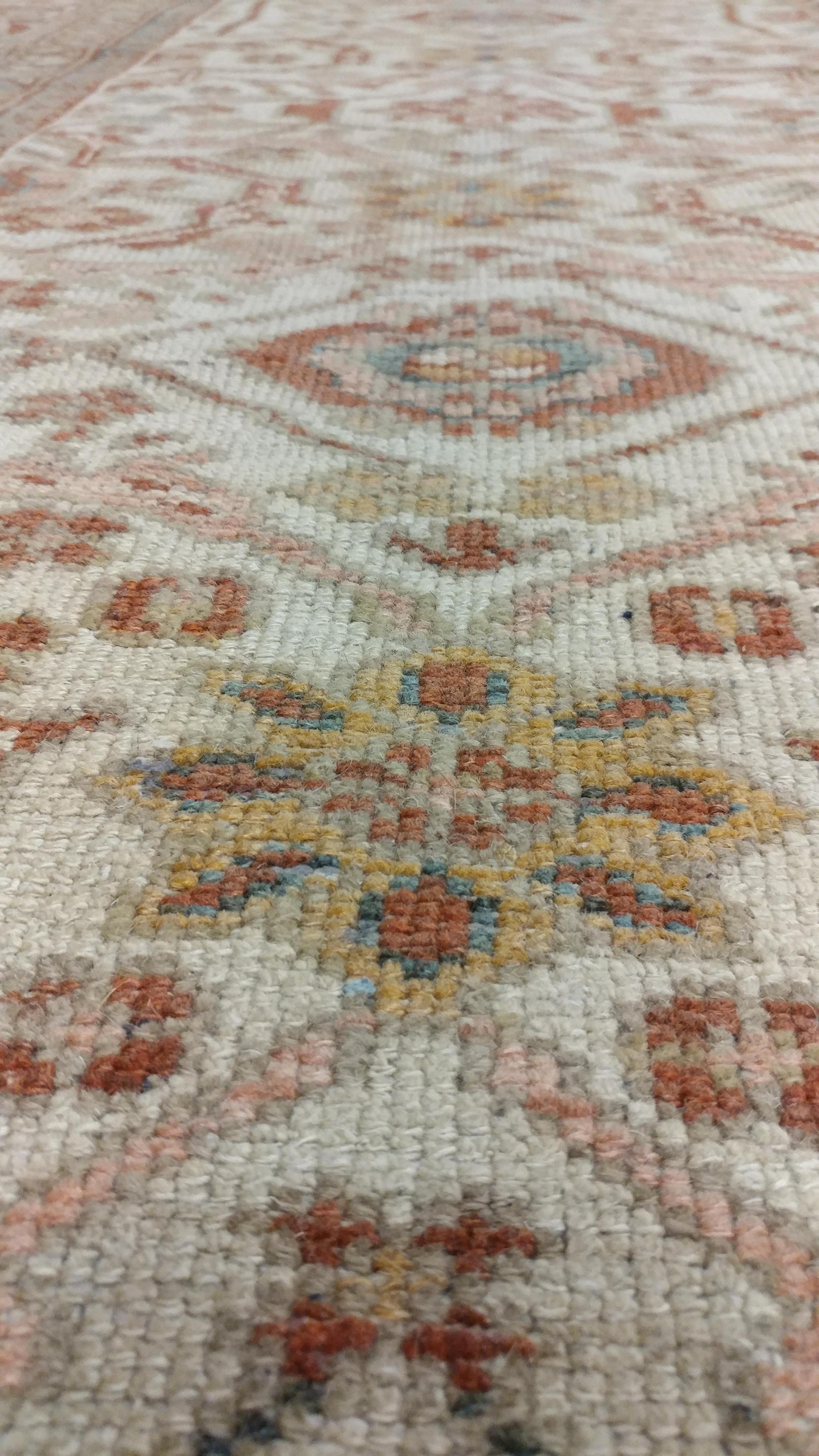 Antique Persian Sultanabad Carpet, Handmade Oriental Rug, Ivory, Gray and Taupe In Excellent Condition In Port Washington, NY