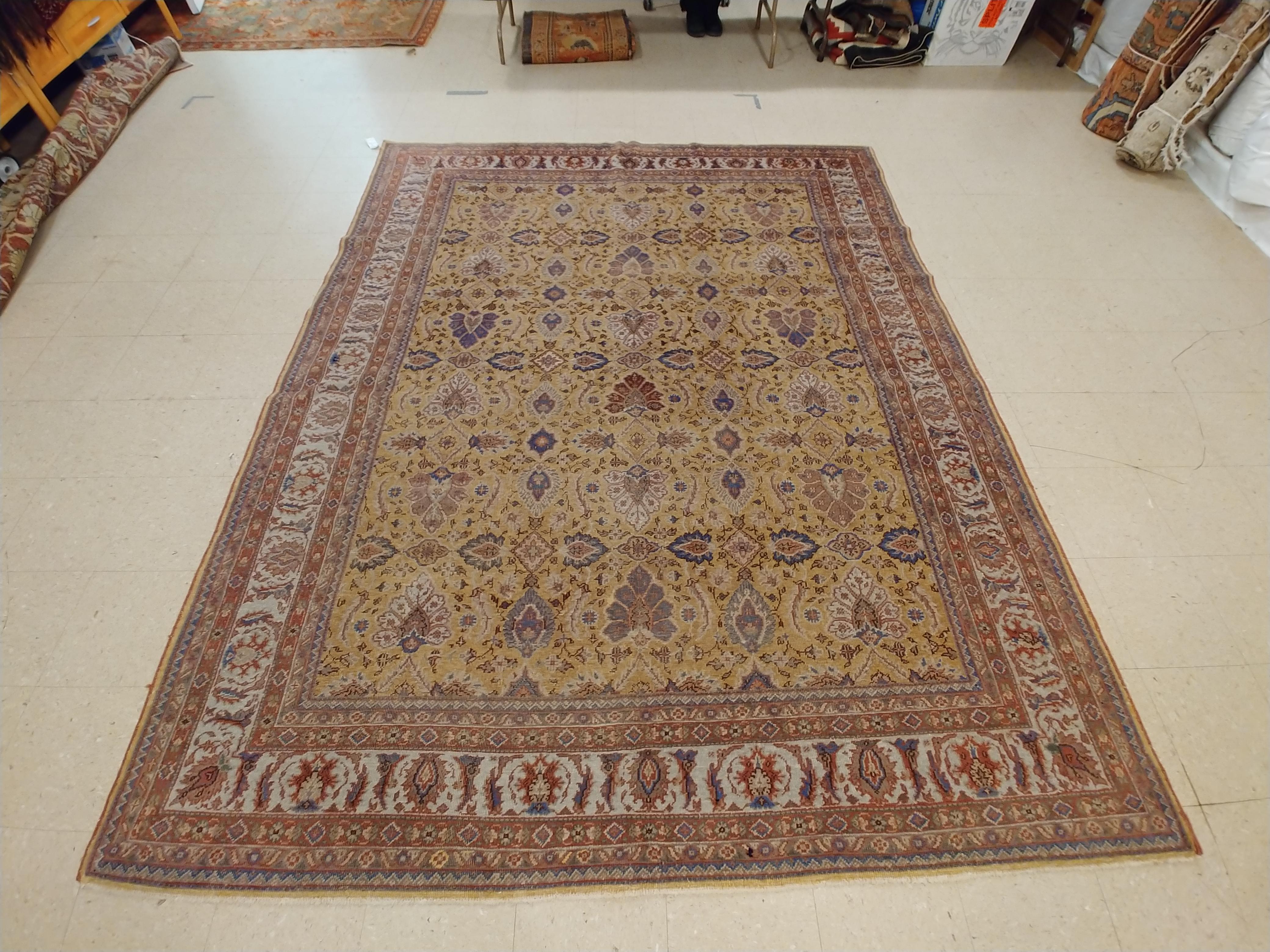 Antique Persian Sultanabad Carpet Handmade Soft Yellow Ground All Over Design For Sale 3