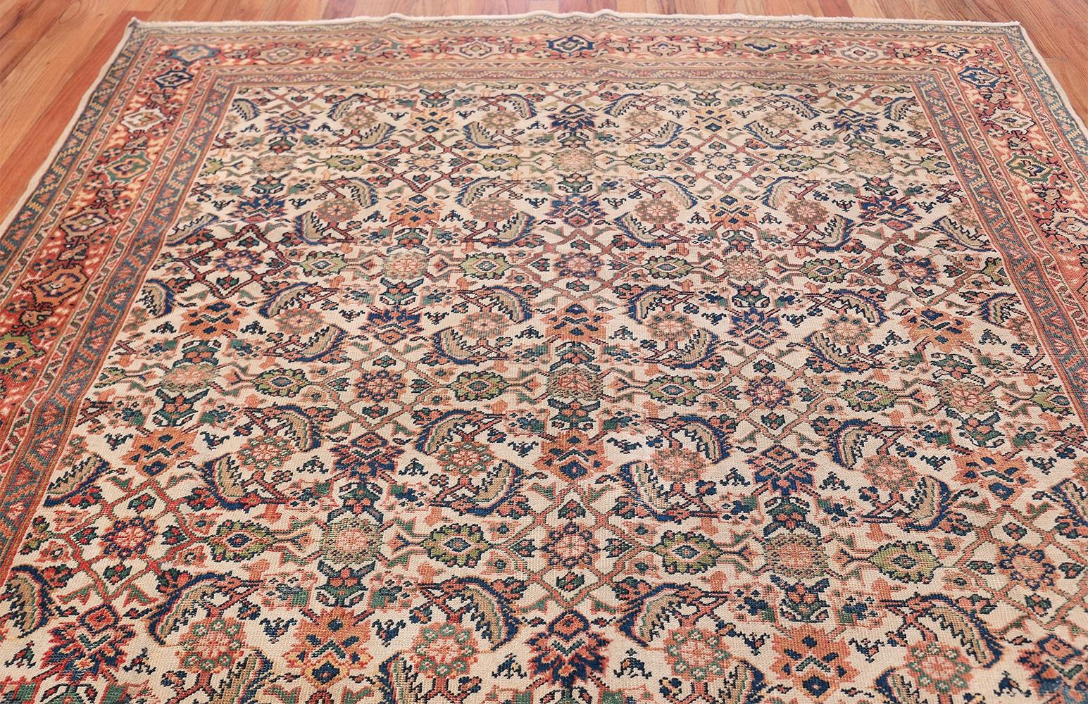 Antique Persian Sultanabad Carpet. Size: 8 ft x 10 ft 7 in (2.44 m x 3.23 m) 3