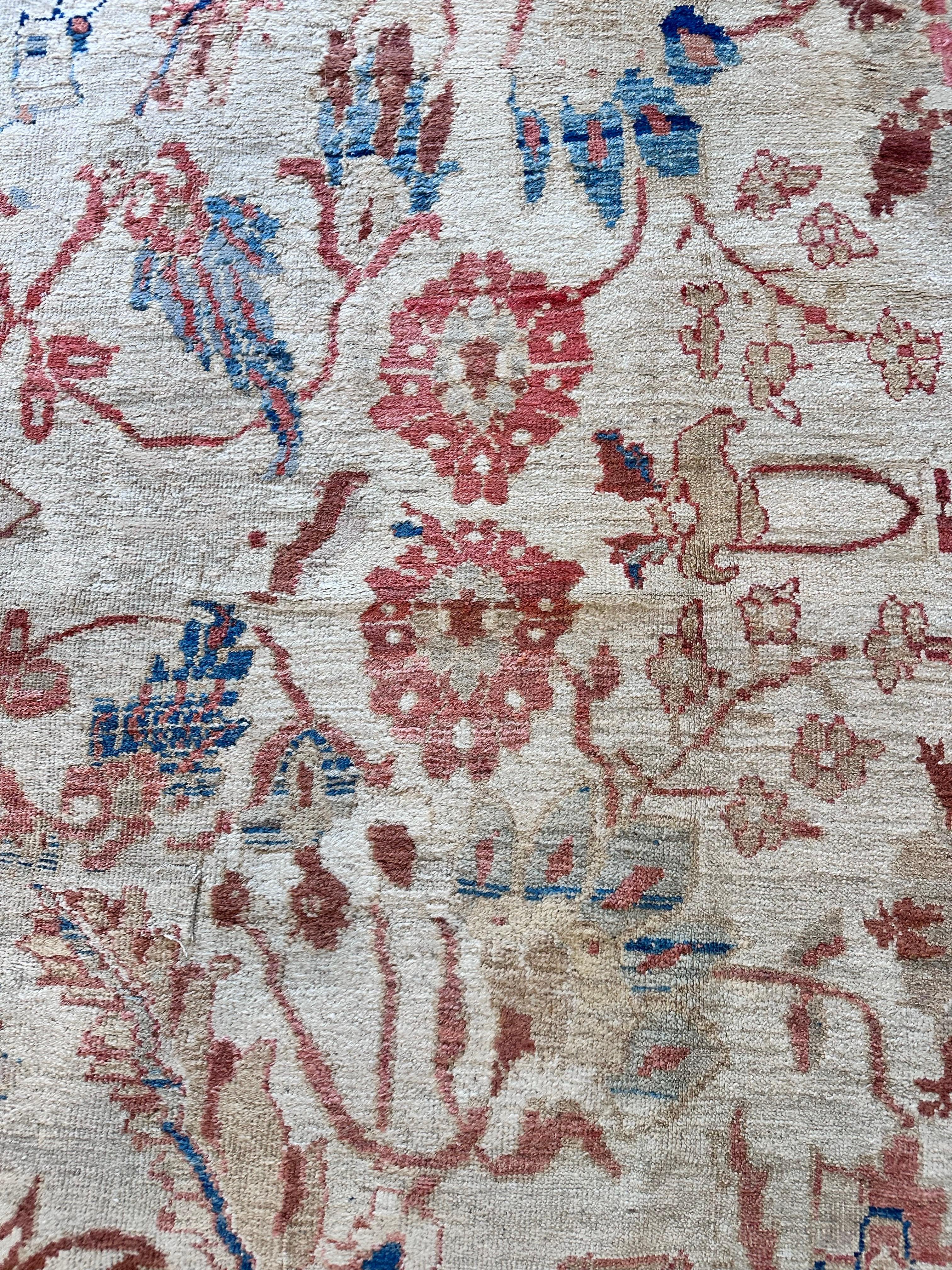 Antiker persischer Sultanabad Rugs, Wolle Elfenbein, Hellblau Orientteppich Handgeknüpft im Angebot 10