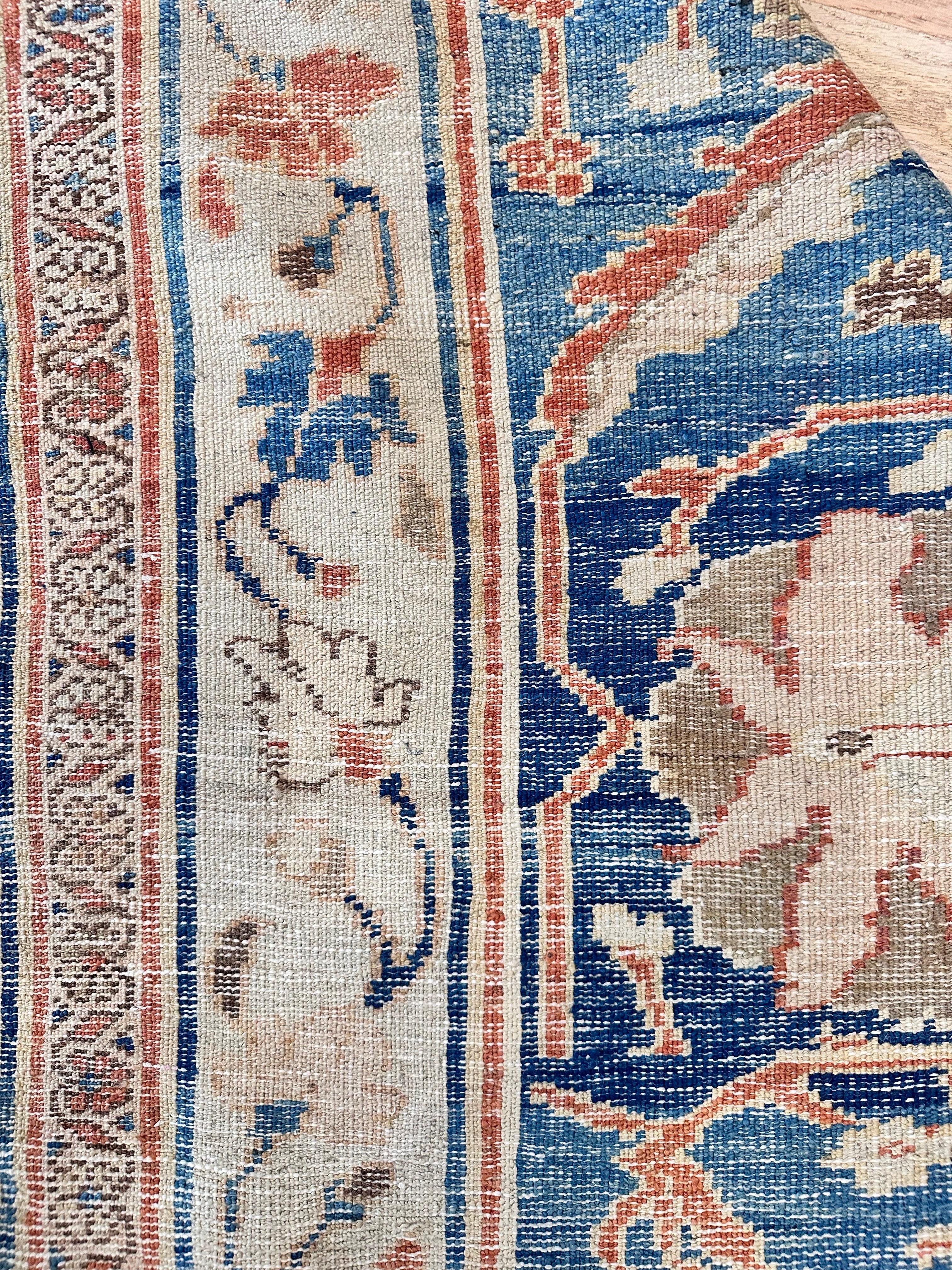 Antiker persischer Sultanabad Rugs, Wolle Elfenbein, Hellblau Orientteppich Handgeknüpft im Angebot 14