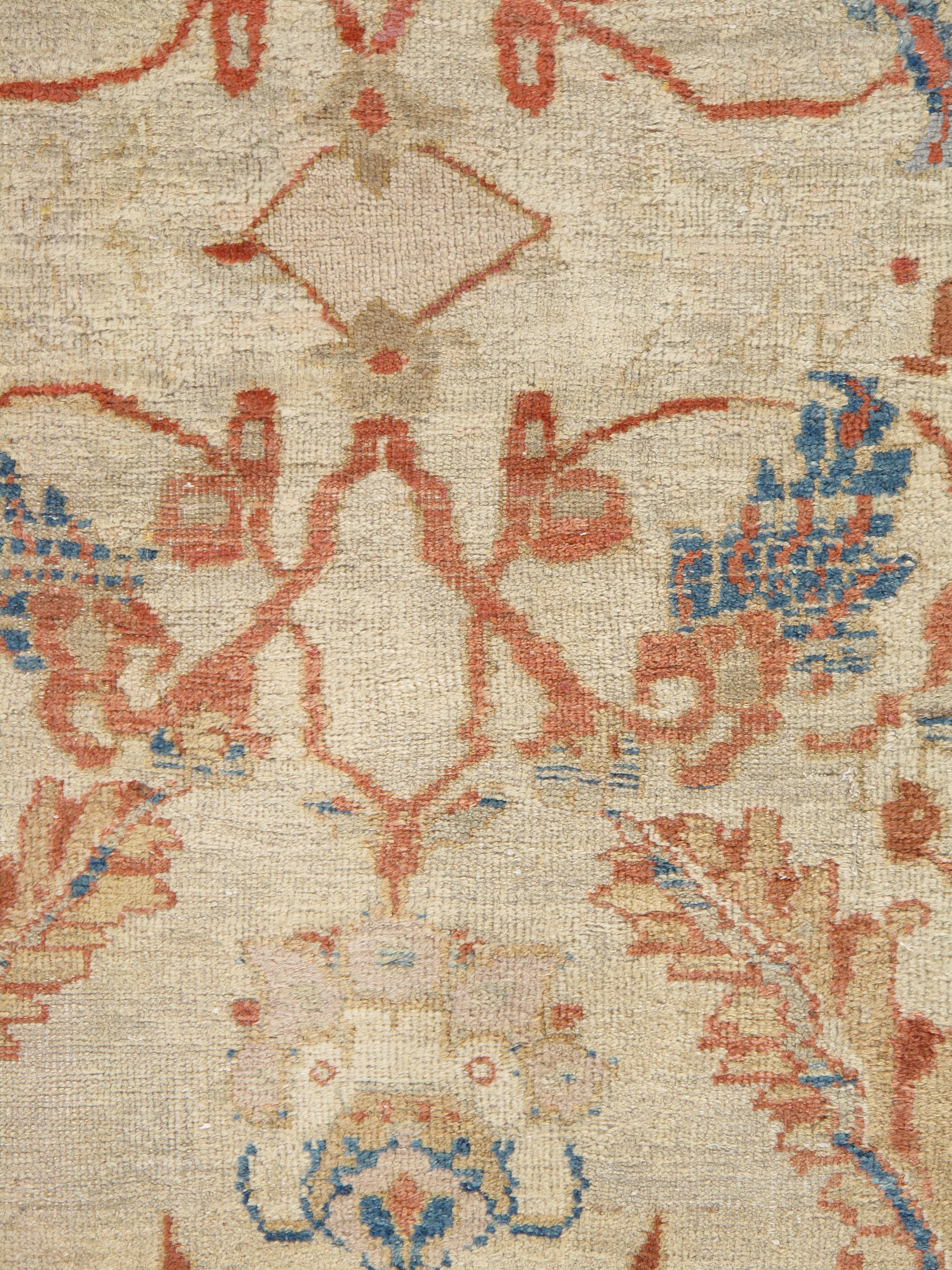 Antiker persischer Sultanabad Rugs, Wolle Elfenbein, Hellblau Orientteppich Handgeknüpft im Angebot 2