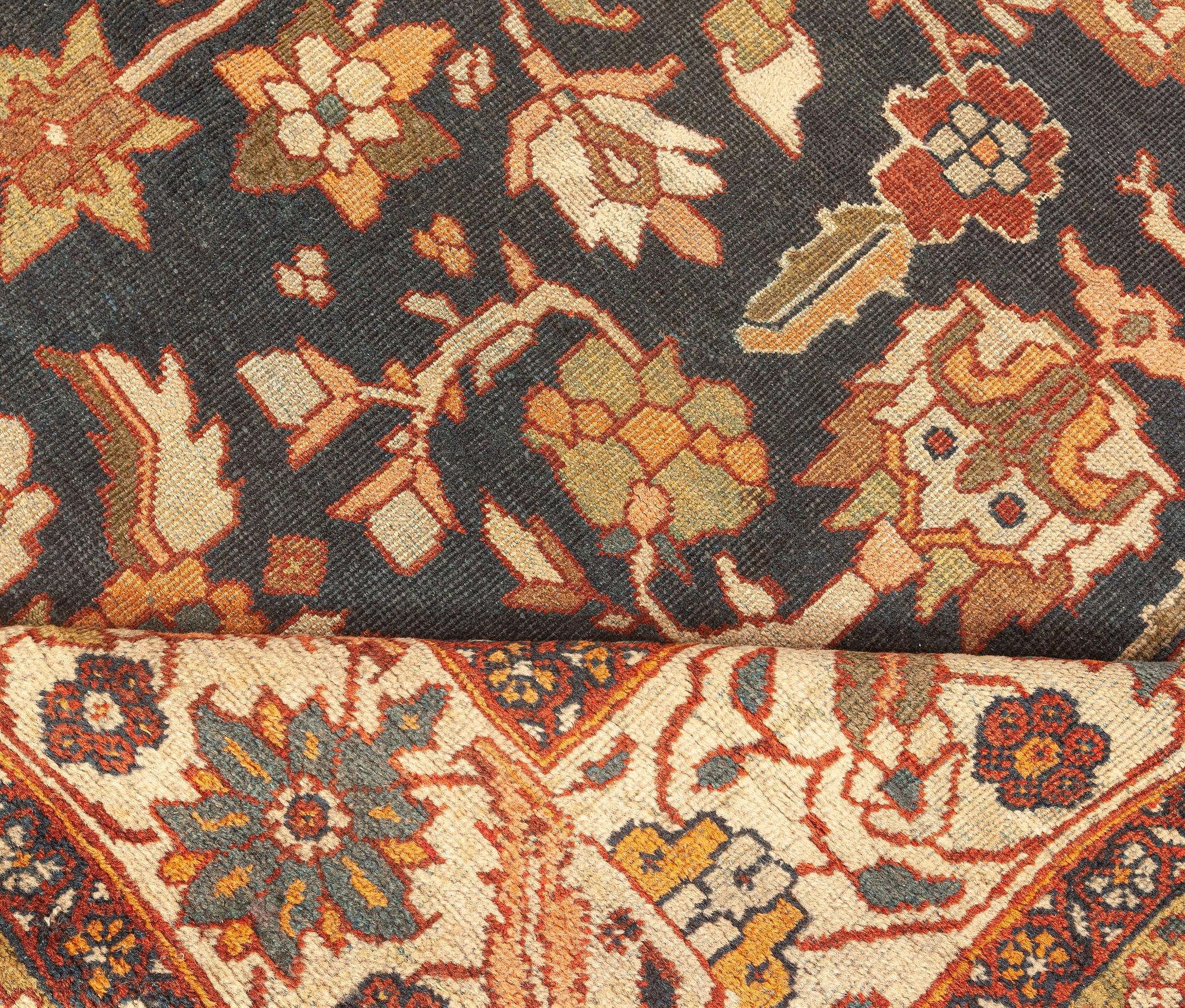 Perse Tapis persan ancien Sultanabad en laine fait à la main Doris Leslie Blau en vente
