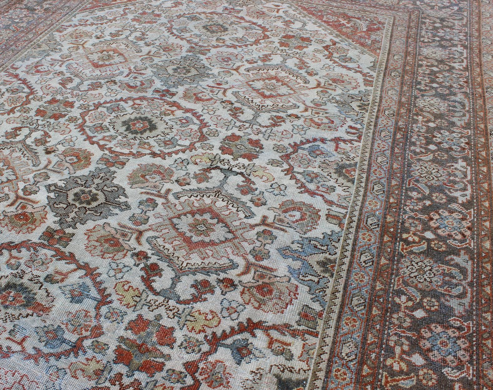 Antique Persian Sultanabad-Mahal Rug in Ivory, Terracotta, Light Blue, Charcoal For Sale 5