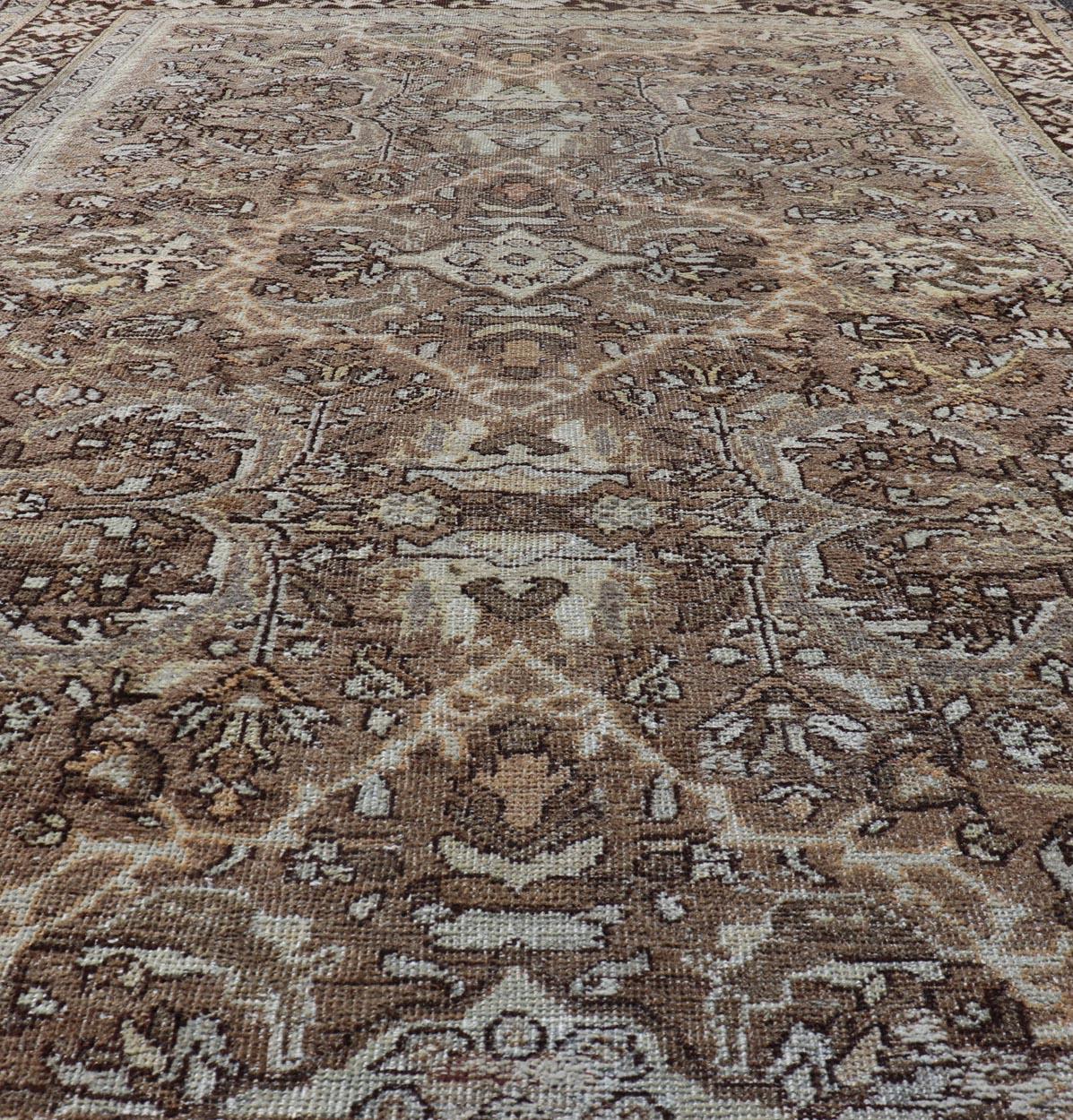 Antique Persian Sultanabad-Mahal Rug with All-Over Sub-Geometric Design For Sale 4